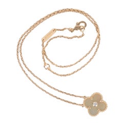 Van Cleef&Arpels Necklace Holiday Gold Mother of Pearl Vintage Alhambra Diamond