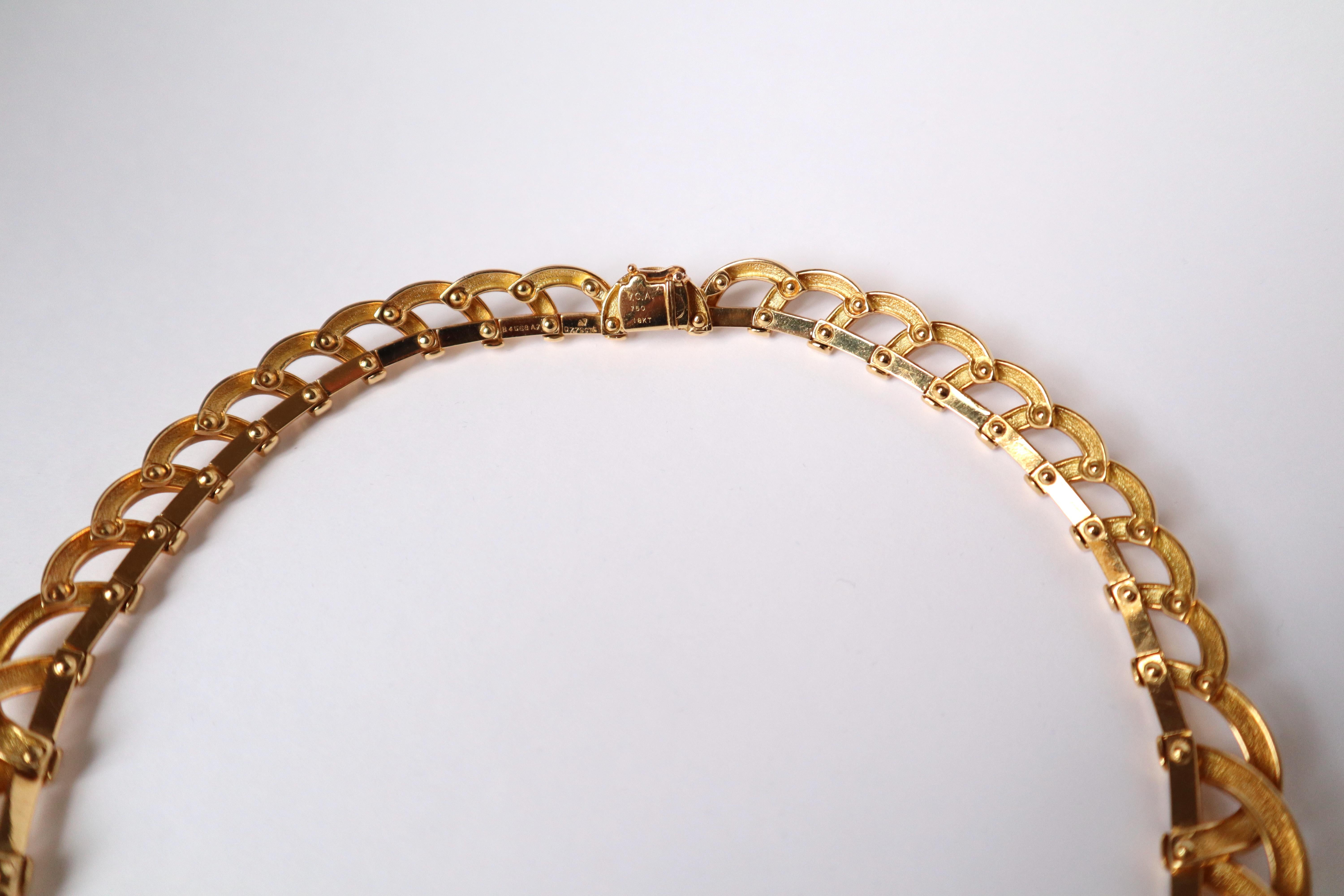 Van Cleef & Arpels Necklace Semi-Rigid in 18 Carat Gold and Diamonds For Sale 5