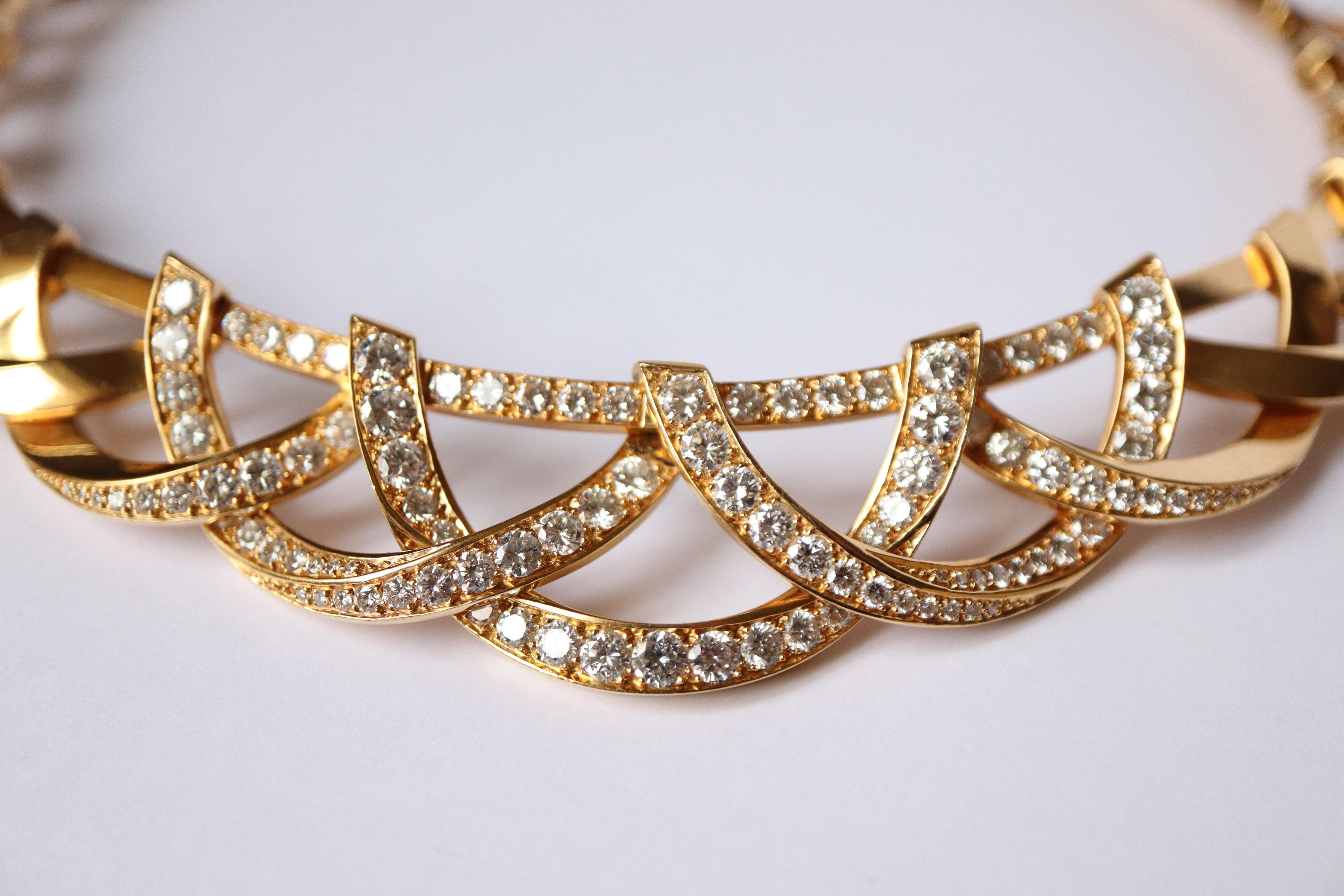 Van Cleef & Arpels Necklace Semi-Rigid in 18 Carat Gold and Diamonds For Sale 1