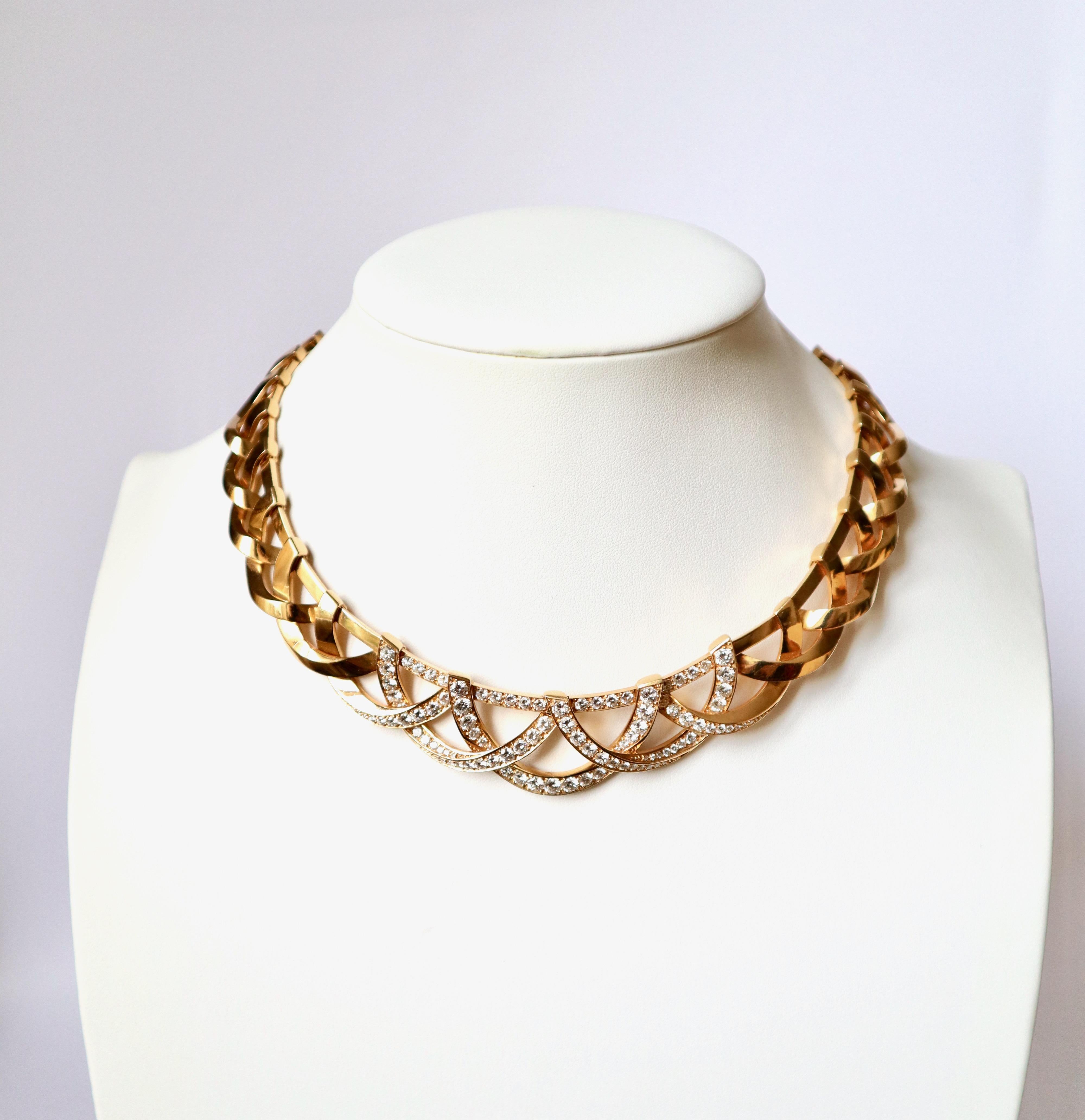 Collana Van Cleef & Arpels Semi-Rigida in oro 18 carati e diamanti in vendita 3