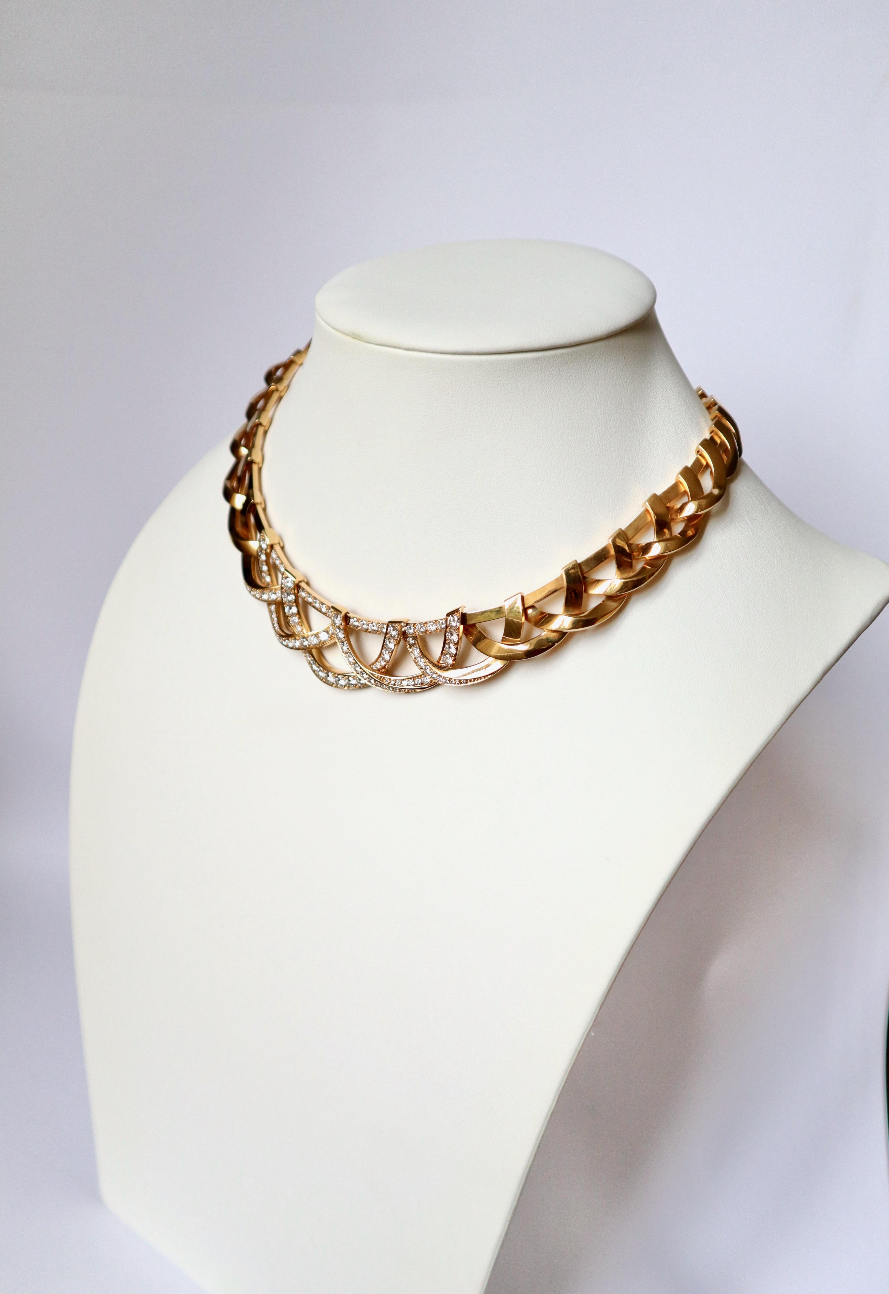 Collana Van Cleef & Arpels Semi-Rigida in oro 18 carati e diamanti in vendita 4