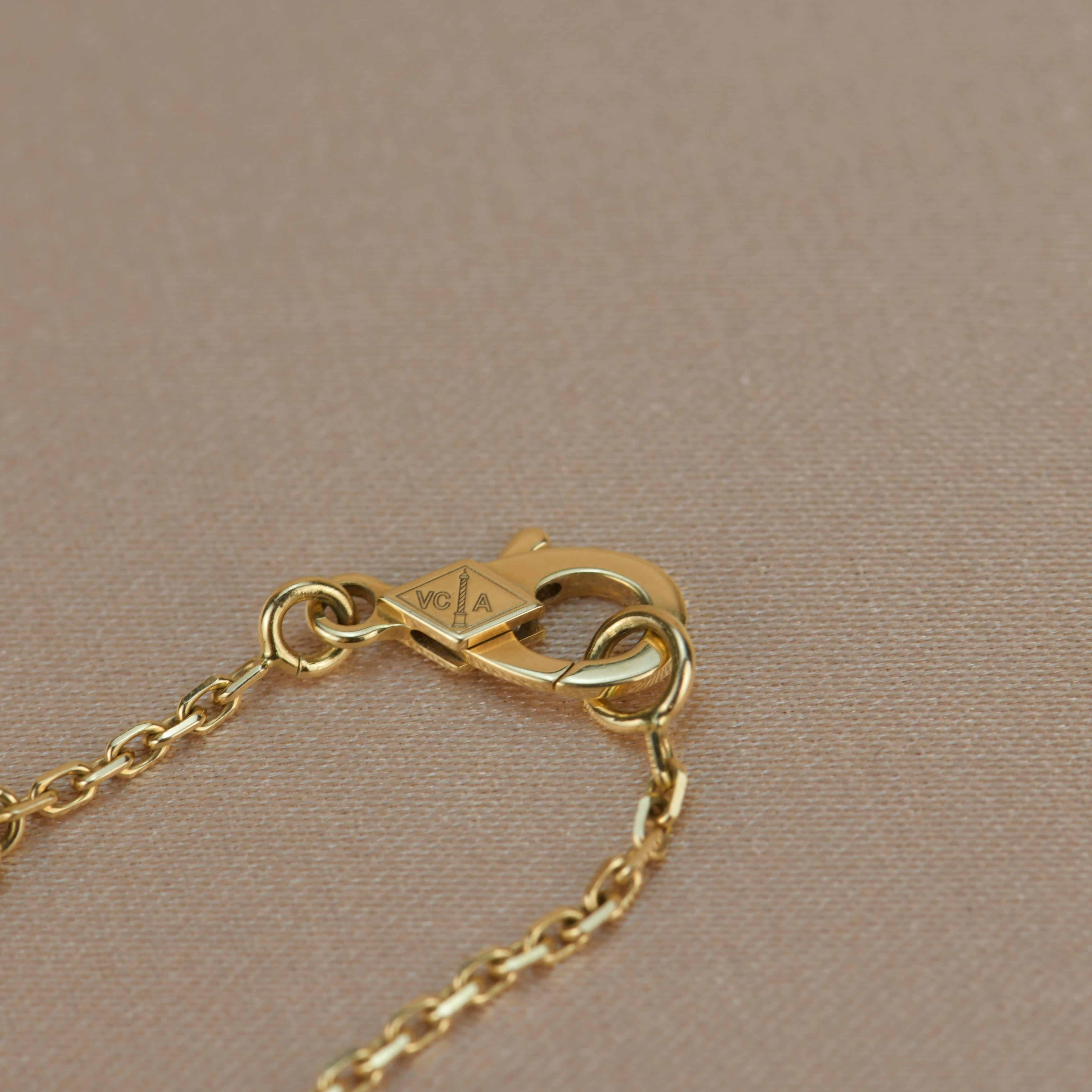 Women's or Men's Van Cleef & Arpels Onyx Alhambra Pendant Necklace