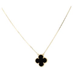 Van Cleef & Arpels Pendentif Onyx Alhambra W/Box & Papers