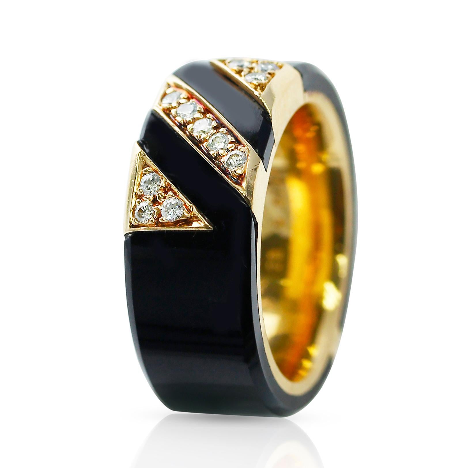 Anillo Van Cleef & Arpels Ónice y Diamante, Oro Amarillo 18k en Excelente Estado en New York, NY