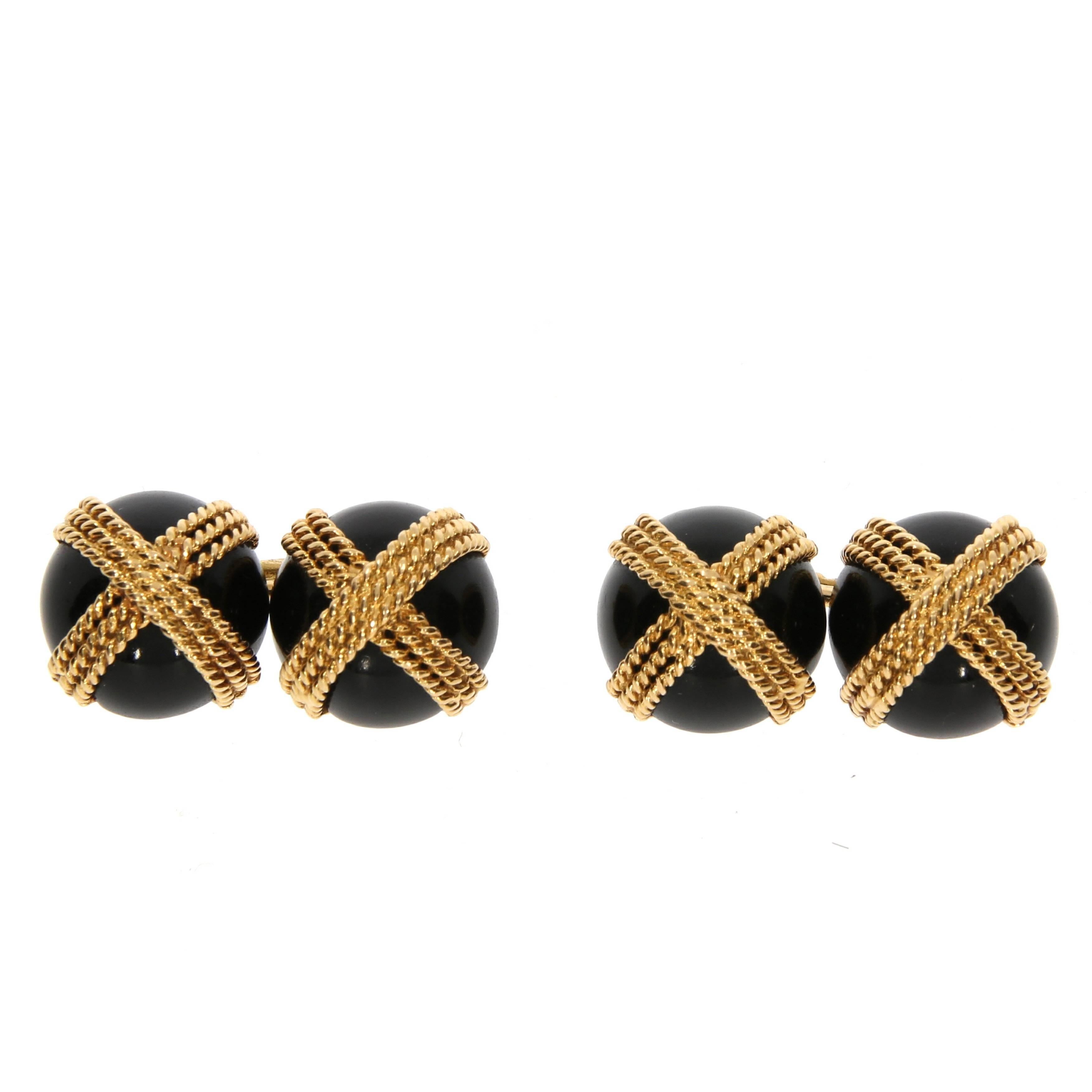 Van Cleef & Arpels Onyx and Yellow Gold Cufflinks, circa 1960 For Sale