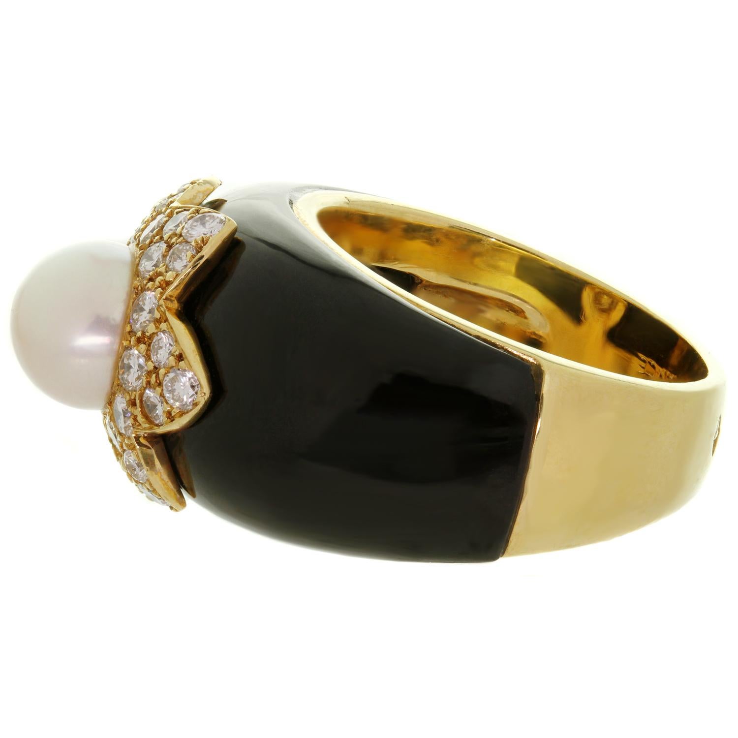 Van Cleef & Arpels Onyx Diamond Cultured Pearl Black Ring & Clip-On Earrings Set 6