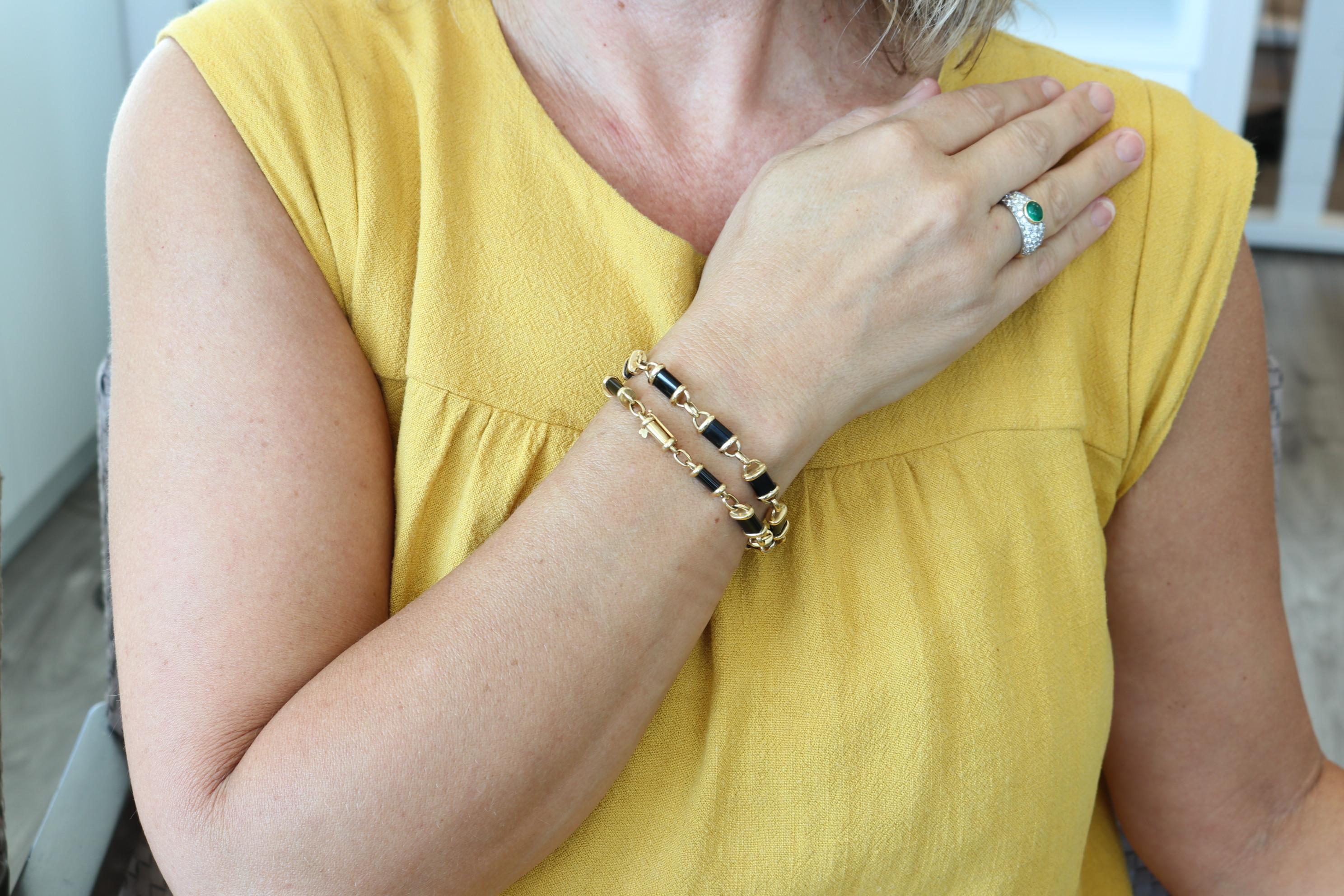Women's Van Cleef & Arpels Onyx Gold Necklace Bracelet Set