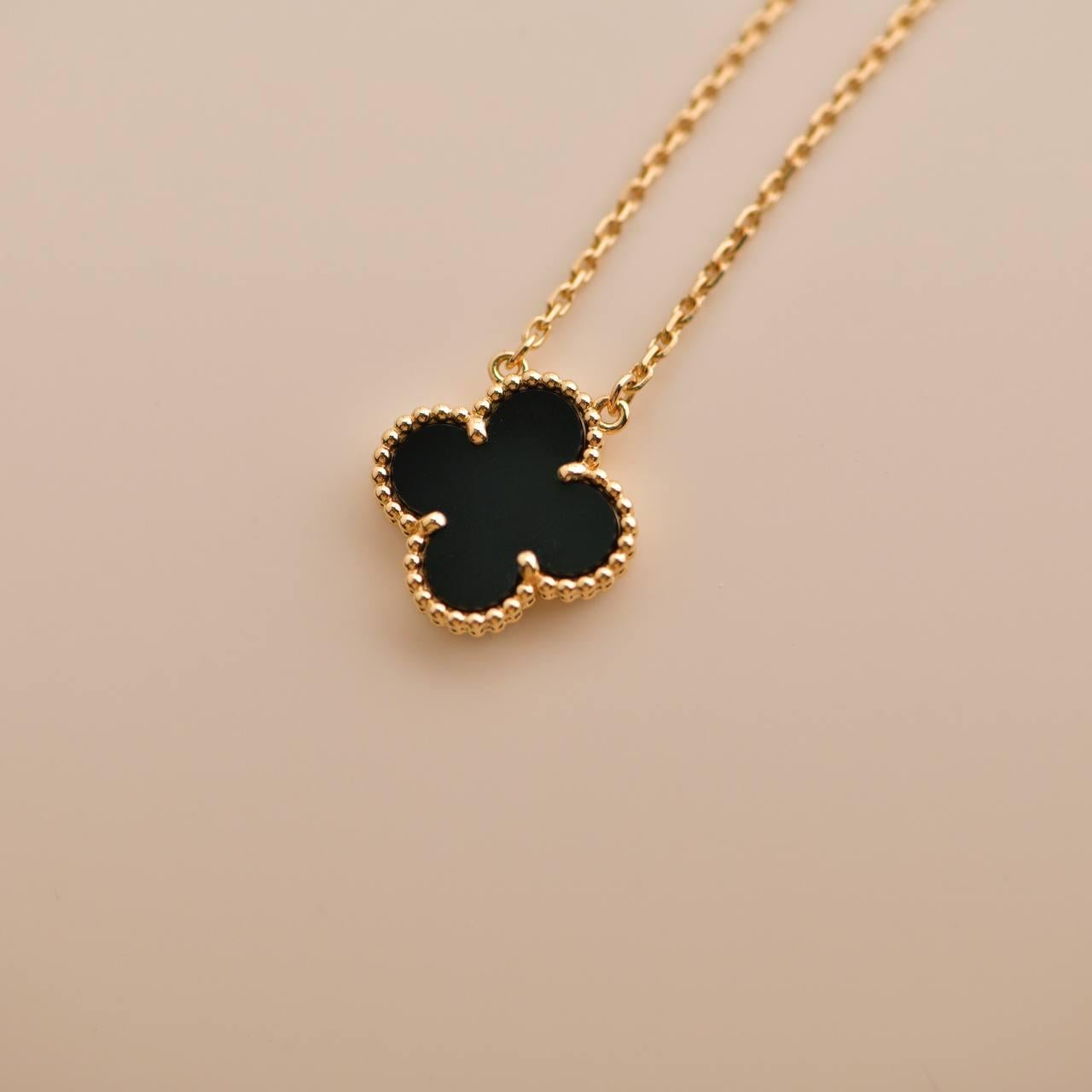 vca necklace