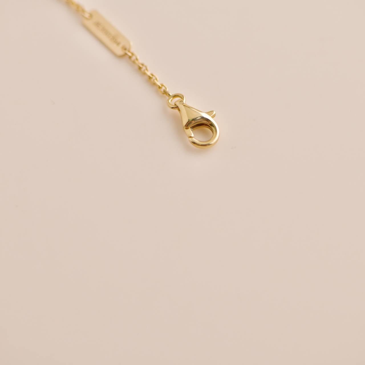 Van Cleef & Arpels Onyx Vintage Alhambra Yellow Gold Pendant Necklace 1