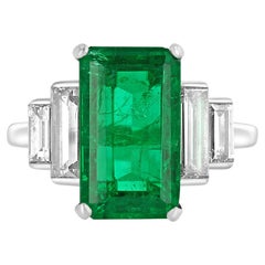 Van Cleef & Arpels Original Signed Ring, 3.69 cts Emerald, 1 ct Diamonds