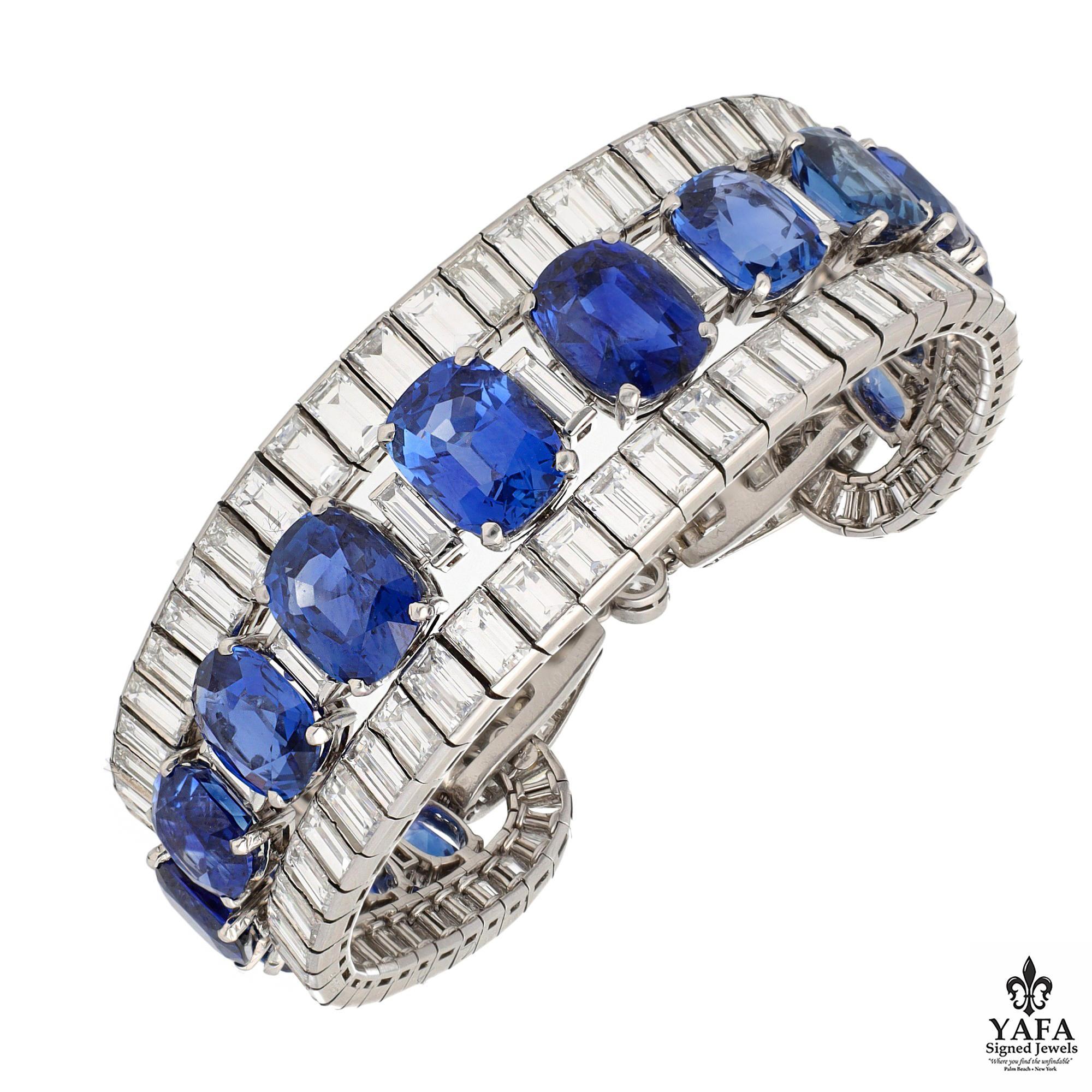 Van Cleef & Arpels Oval Sapphires and Baguette Diamond Bracelet Circa - 1938 In Excellent Condition For Sale In New York, NY