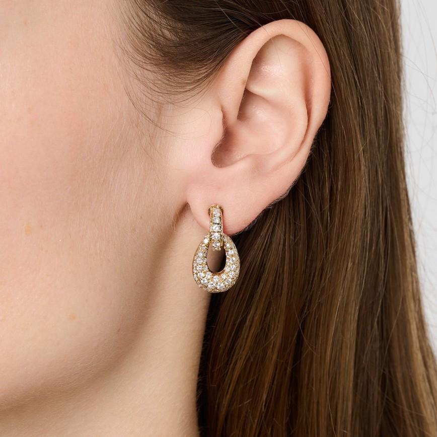 Van Cleef & Arpels Par de pendientes de diamantes Corte brillante en venta