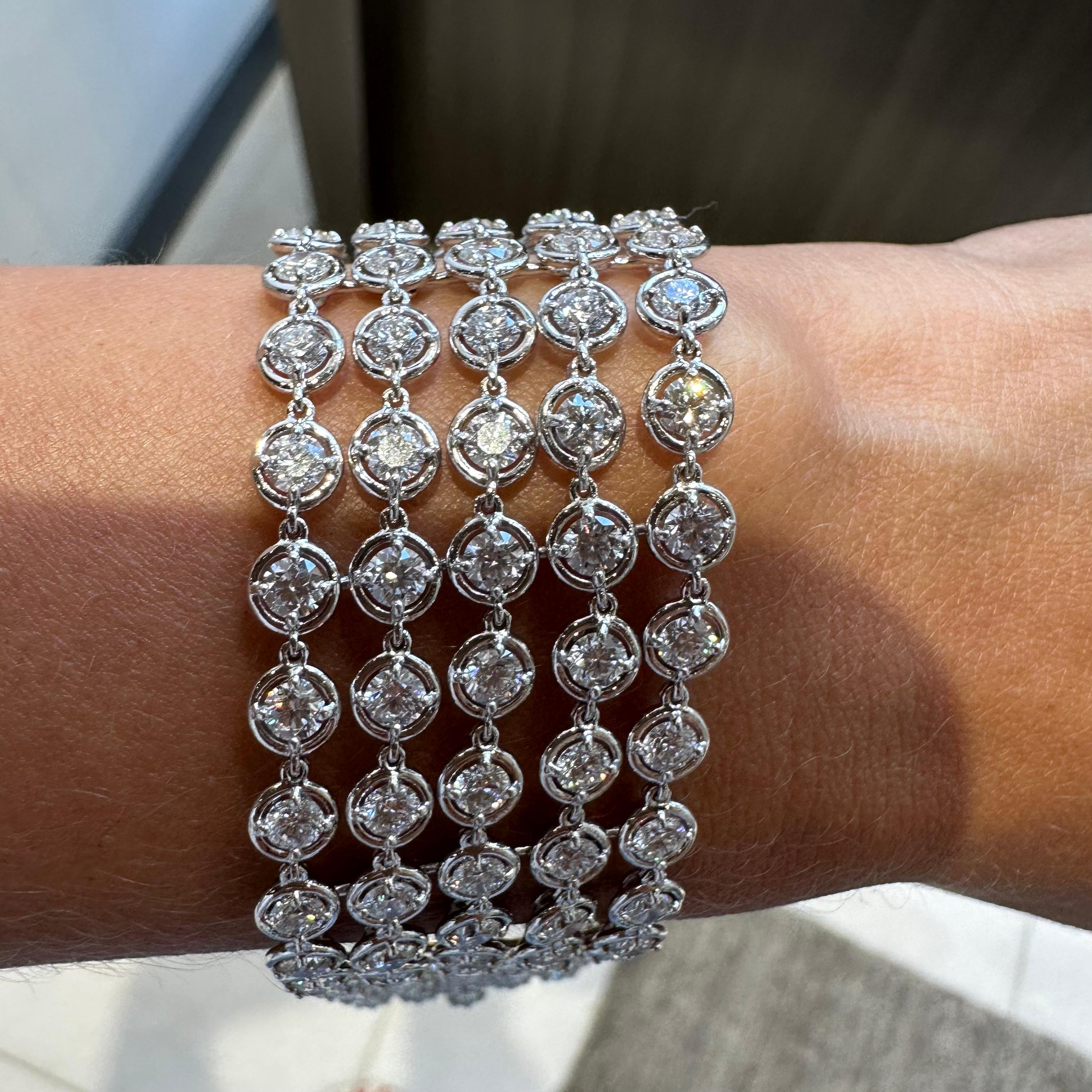 Van Cleef & Arpels Palmyre Armband aus 18 Karat Whte-Gold und Diamanten (Rundschliff)