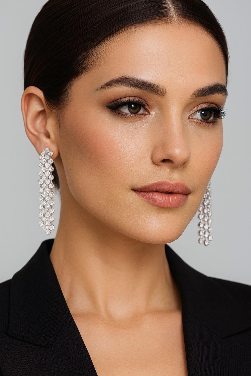 Van Cleef & Arpels Palmyre Diamant-Ohrringe aus 18K Weißgold (Zeitgenössisch) im Angebot