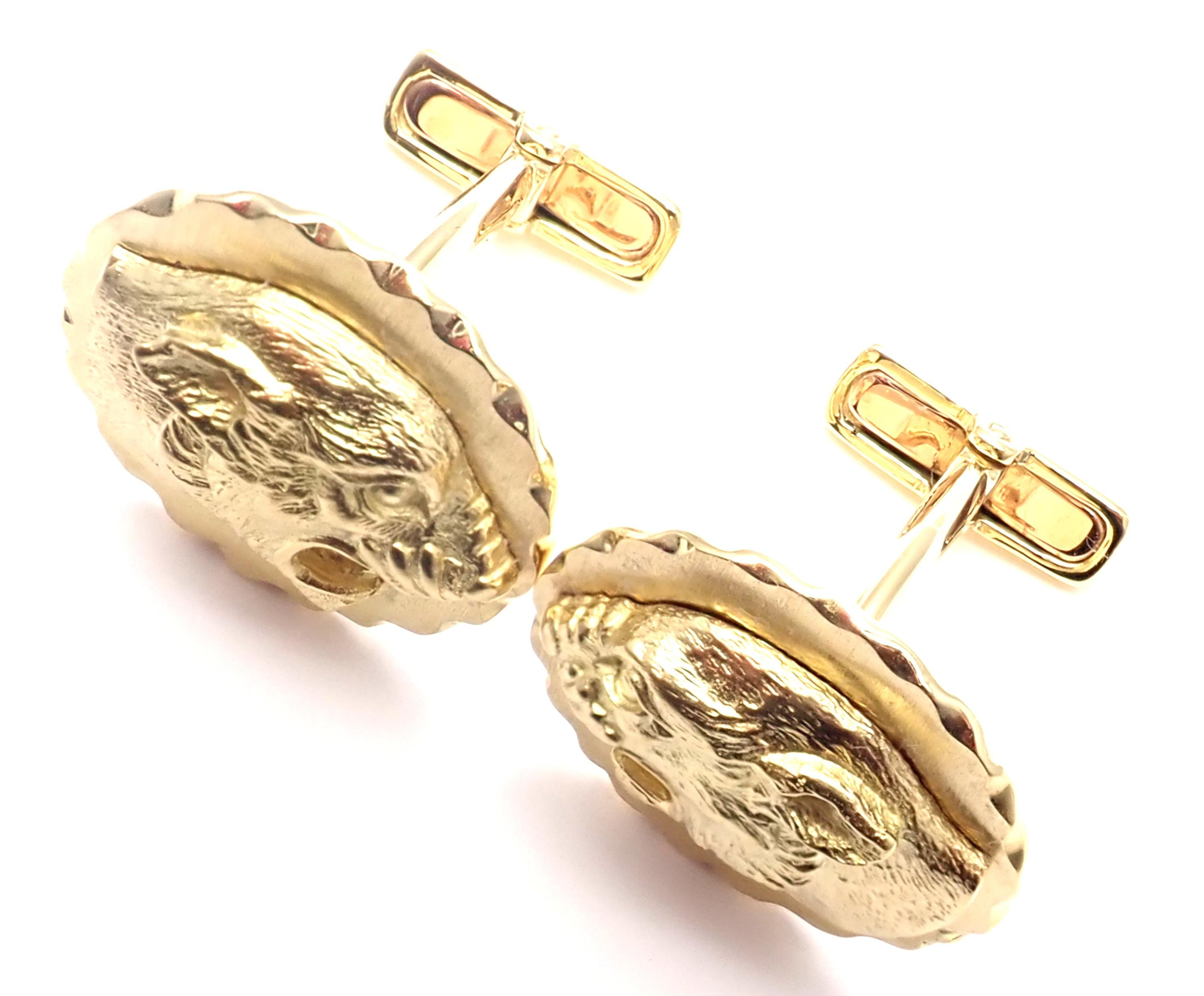 Van Cleef & Arpels Panther Panthere Yellow Gold Cufflinks For Sale 6