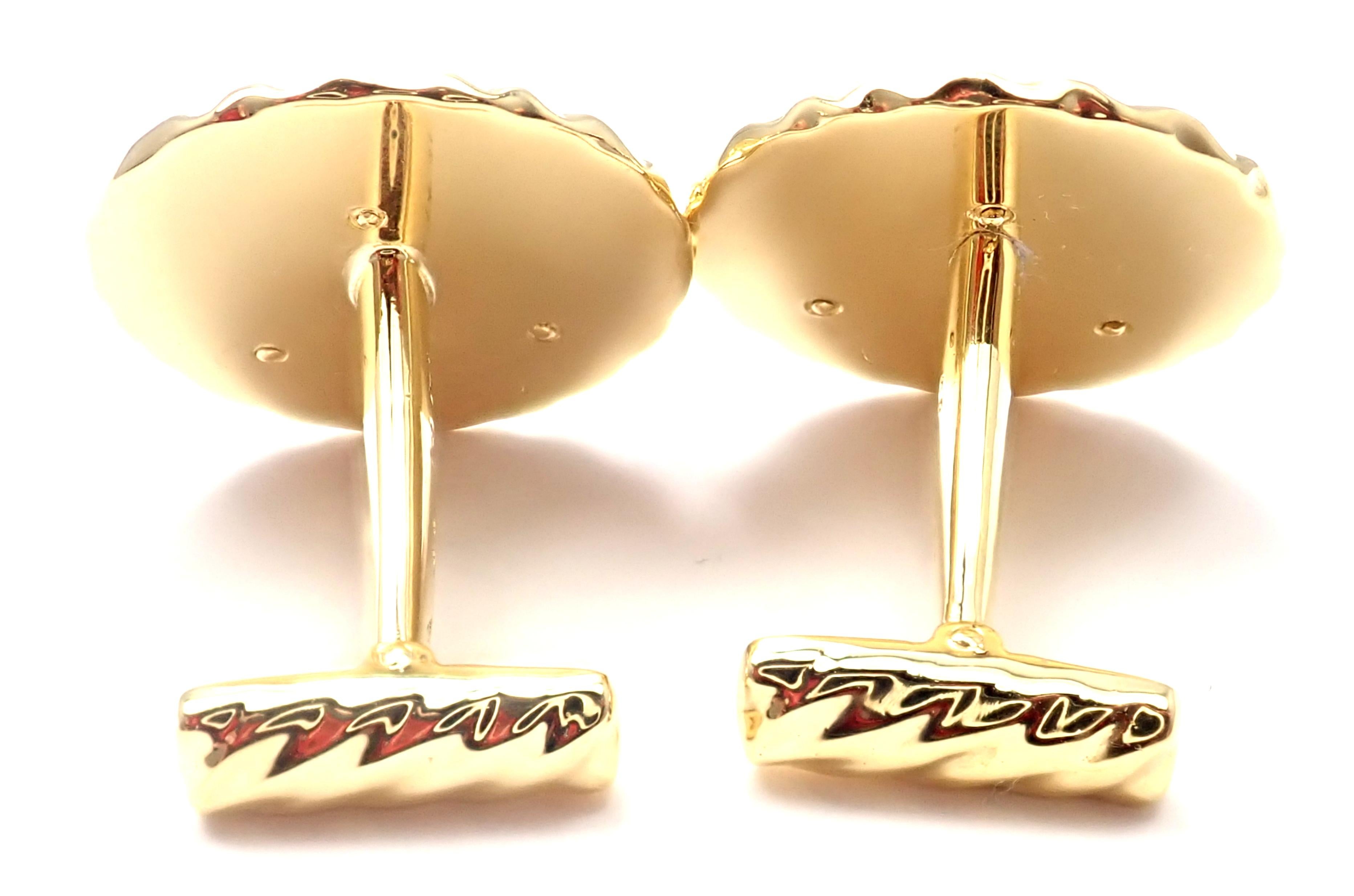 Van Cleef & Arpels Panther Panthere Yellow Gold Cufflinks For Sale 7
