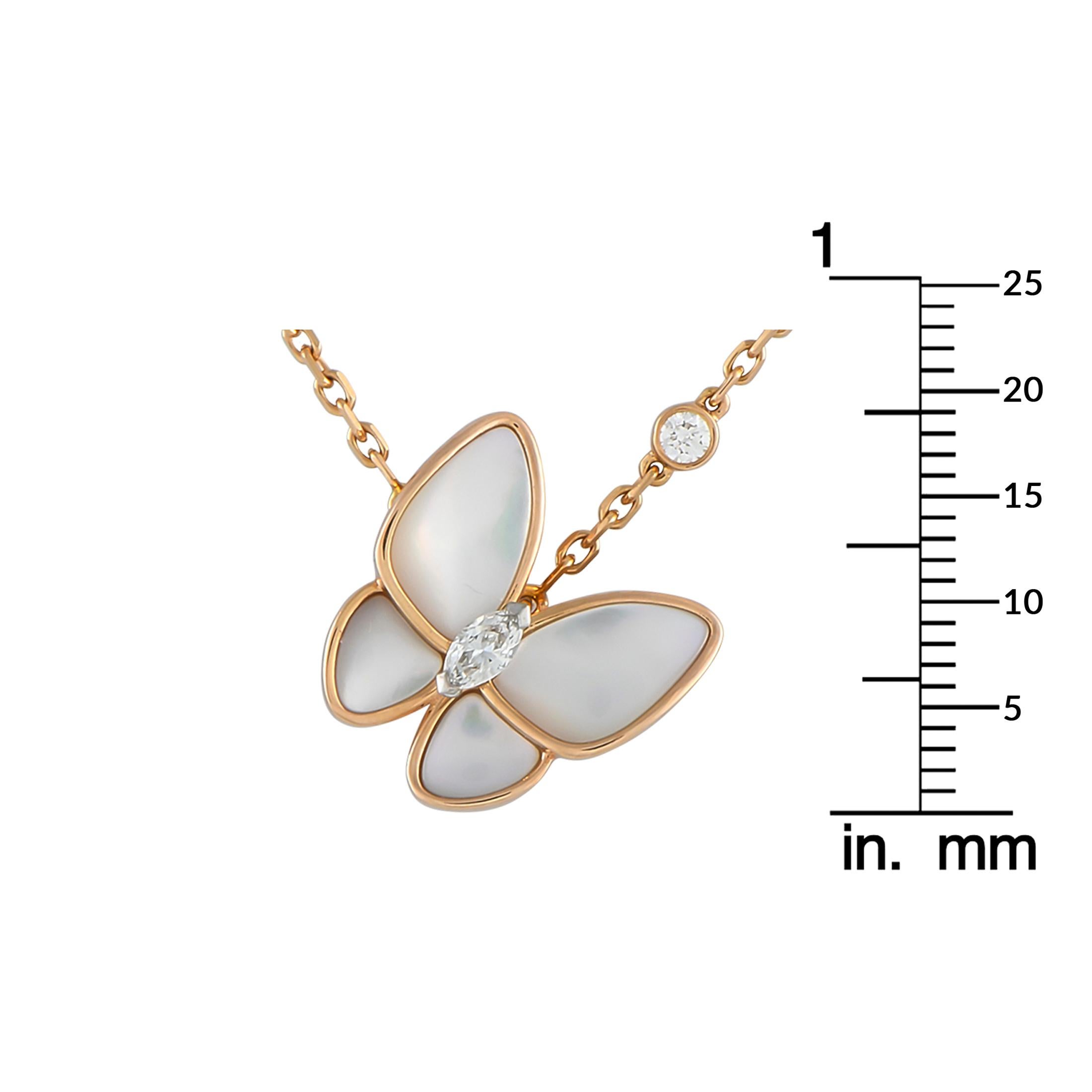 Van Cleef & Arpels Papillon Schmetterlingshalskette, Papillon 18 Karat Gold Diamant Perlmutt im Zustand „Hervorragend“ in Southampton, PA