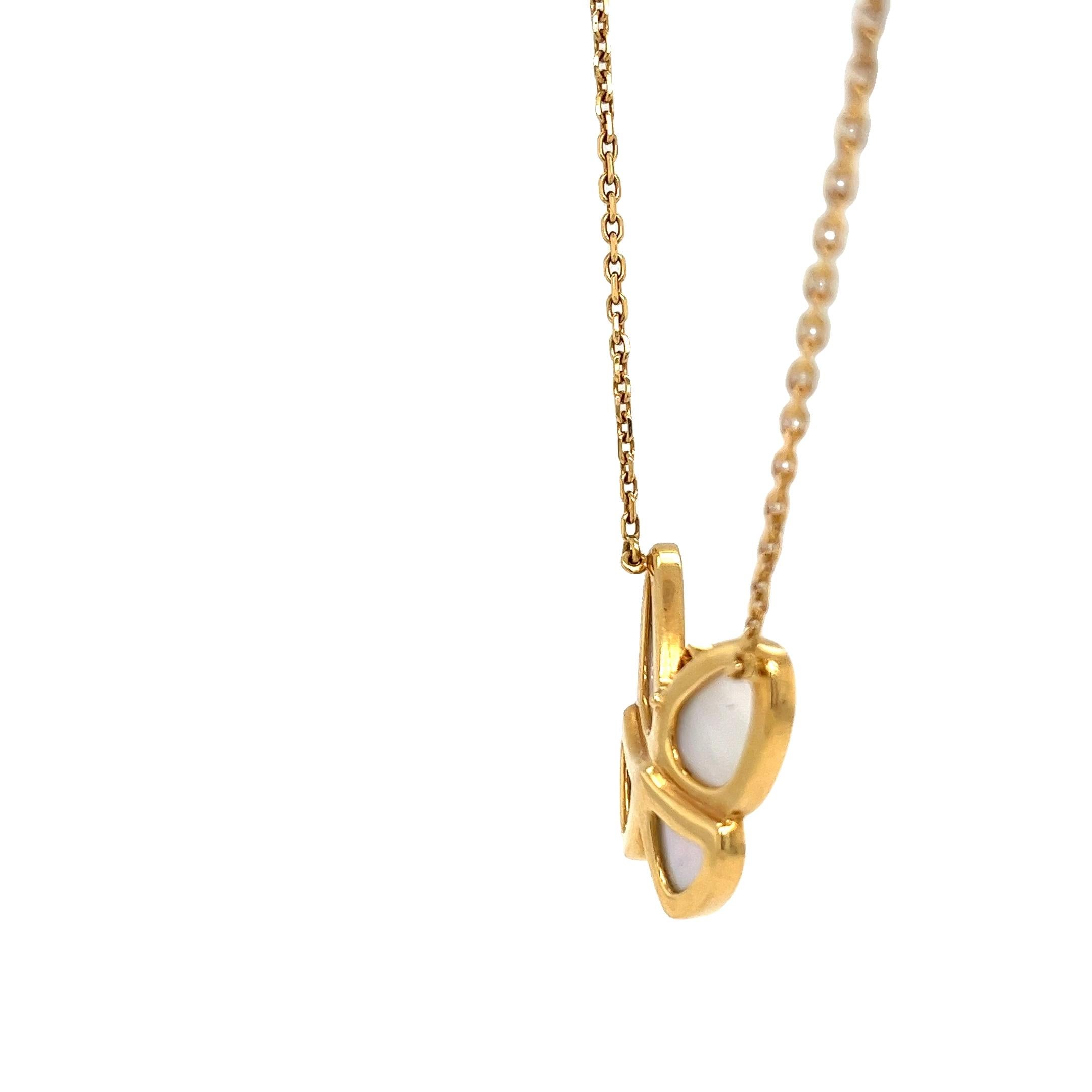 The delicate butterfly from Van Cleef & Arpels papillon necklace is crafted from lustrous Mother of Pearl set in warm 18ct yellow gold, and adorned with 6 sparkling round diamonds. 

A symbol of transformation and grace, this necklace embodies