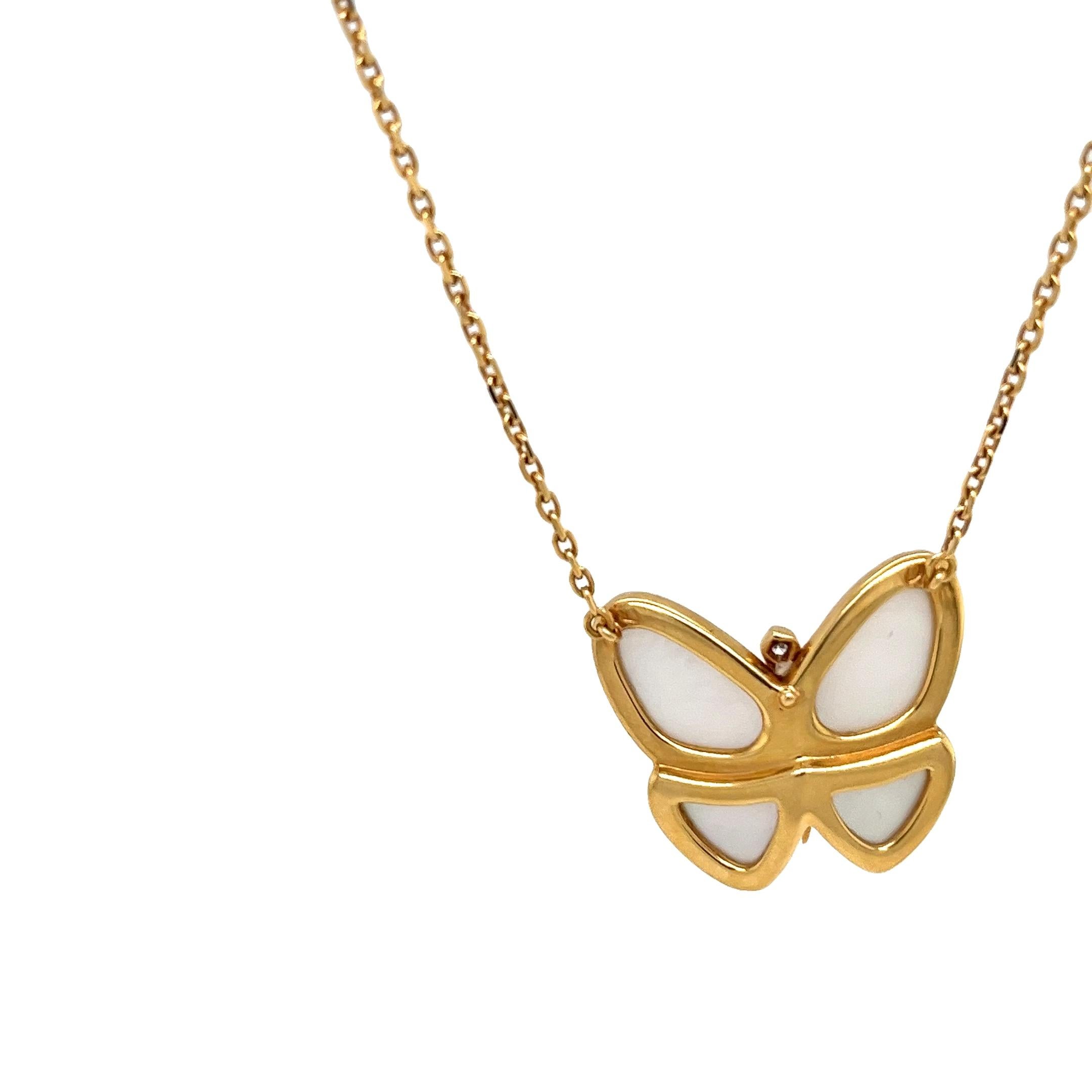 Round Cut Van Cleef & Arpels Papillon Necklace 18ct Gold, Mother of Pearl & Diamonds