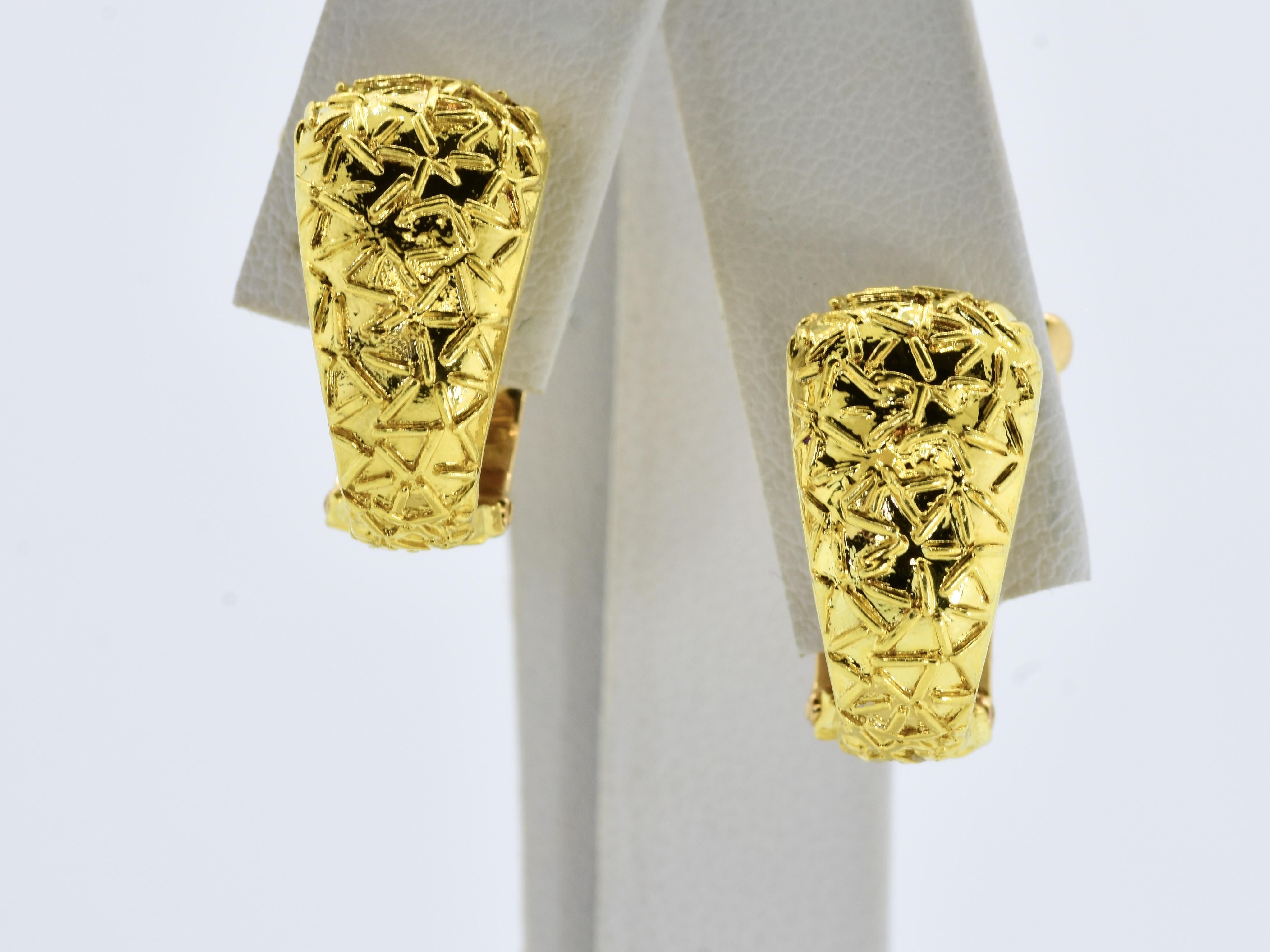 Van Cleef & Arpels, París 18K Pendientes vintage inusuales. en venta 2