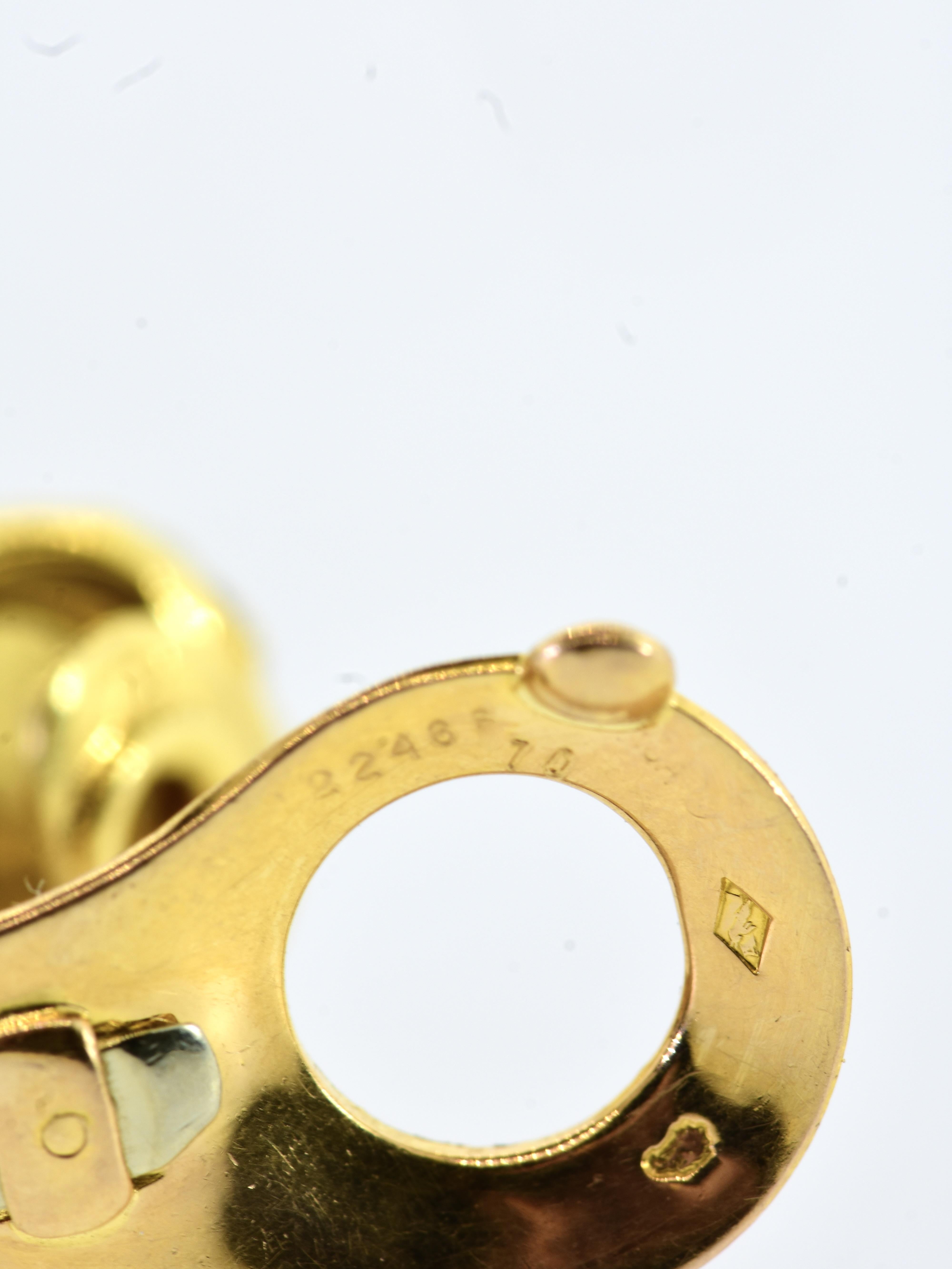 Van Cleef & Arpels, París 18K Pendientes vintage inusuales. en venta 6