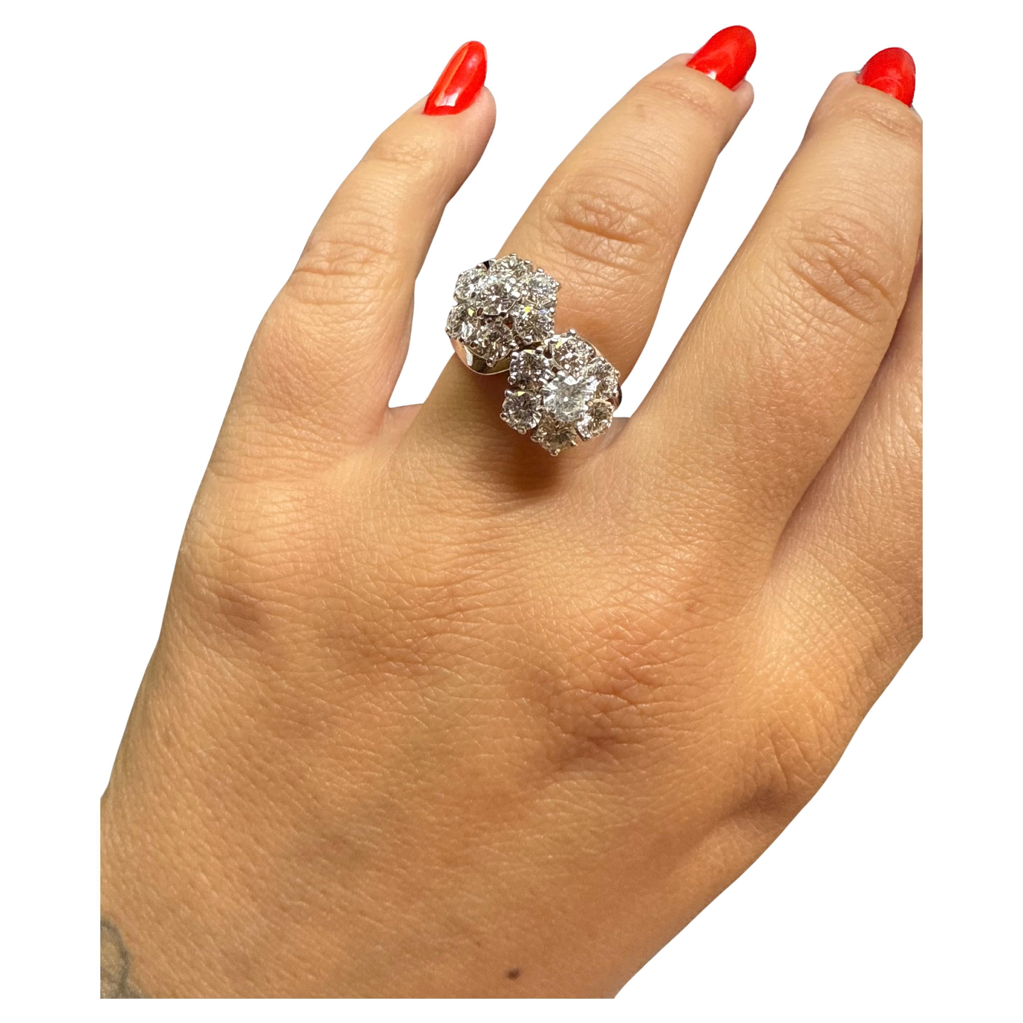 VAN CLEEF & ARPELS Paris 18k White Gold & Diamond Fleurette Ring 1970s Vintage For Sale