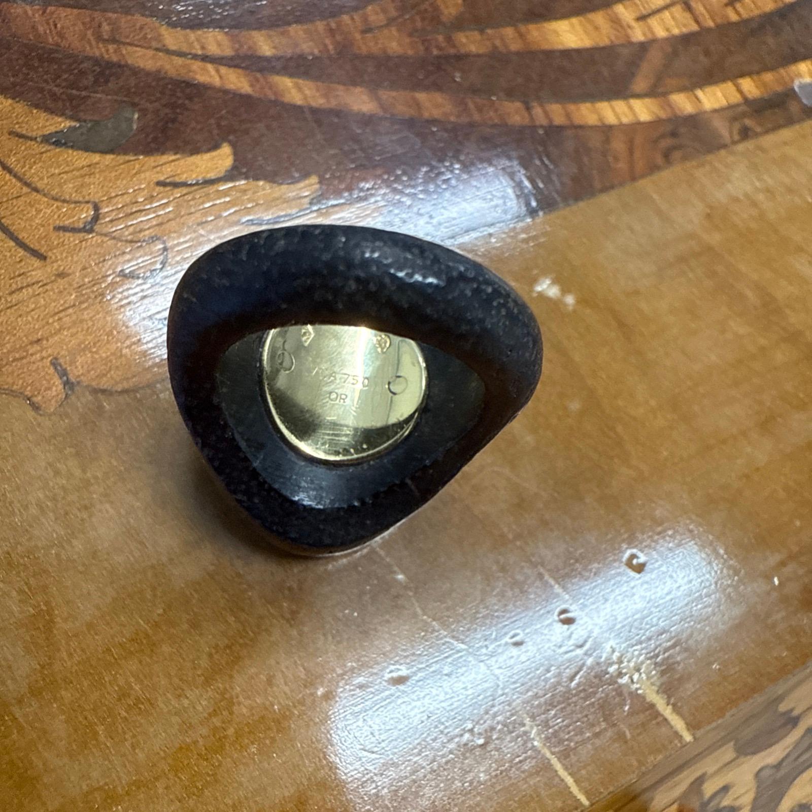 VAN CLEEF & ARPELS PARIS 18k Yellow Gold & Wood Cocktail Ring 1970s Vintage Rare In Excellent Condition For Sale In Beverly Hills, CA