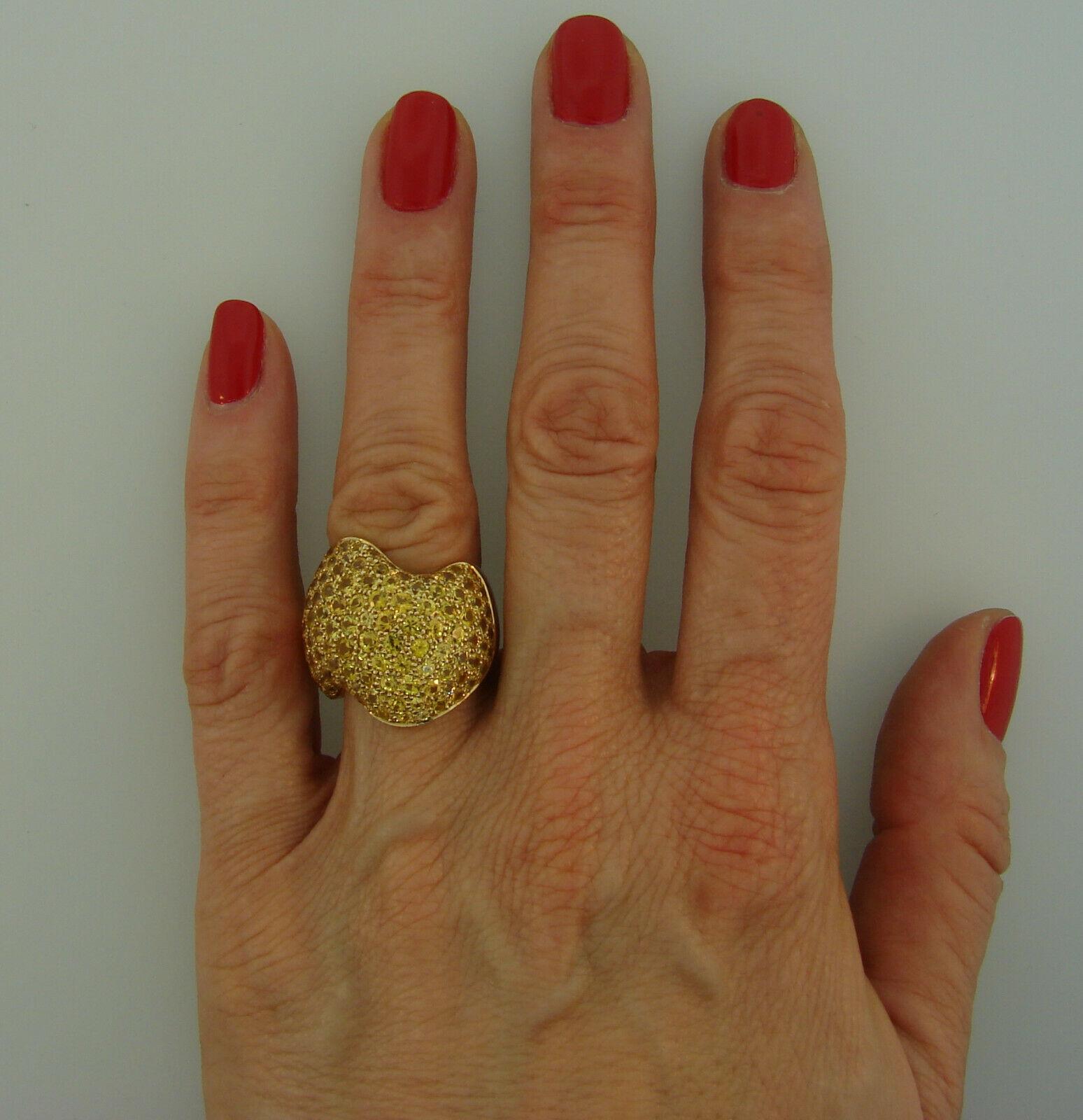 Van Cleef & Arpels Paris 18k Yellow Gold & Yellow Sapphire Wave Ring Vintage For Sale 3