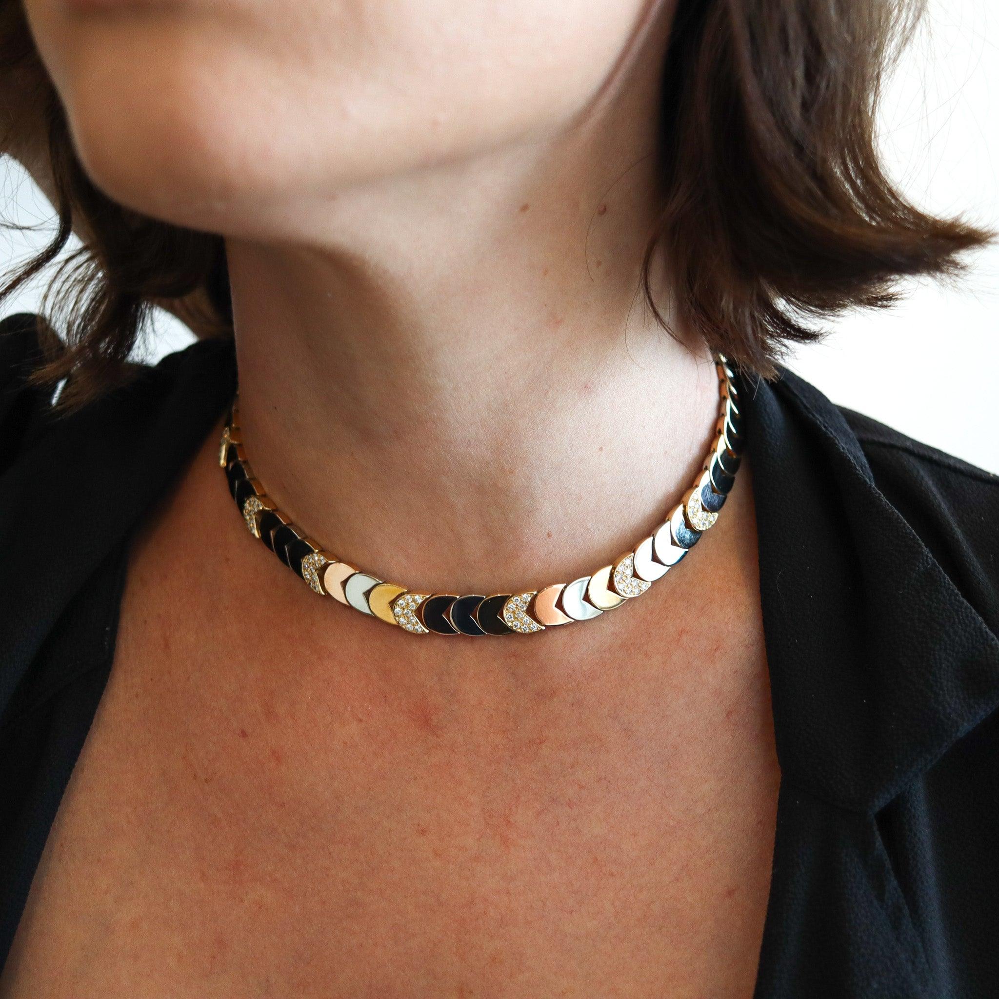 VAN CLEEF & ARPELS Paris Collar Necklace In Three colors 18Kt Gold With Diamonds 6
