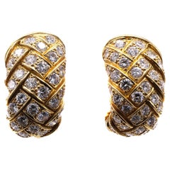 Van Cleef & Arpels Paris Diamond 18 Karat Yellow Gold Ear Clips