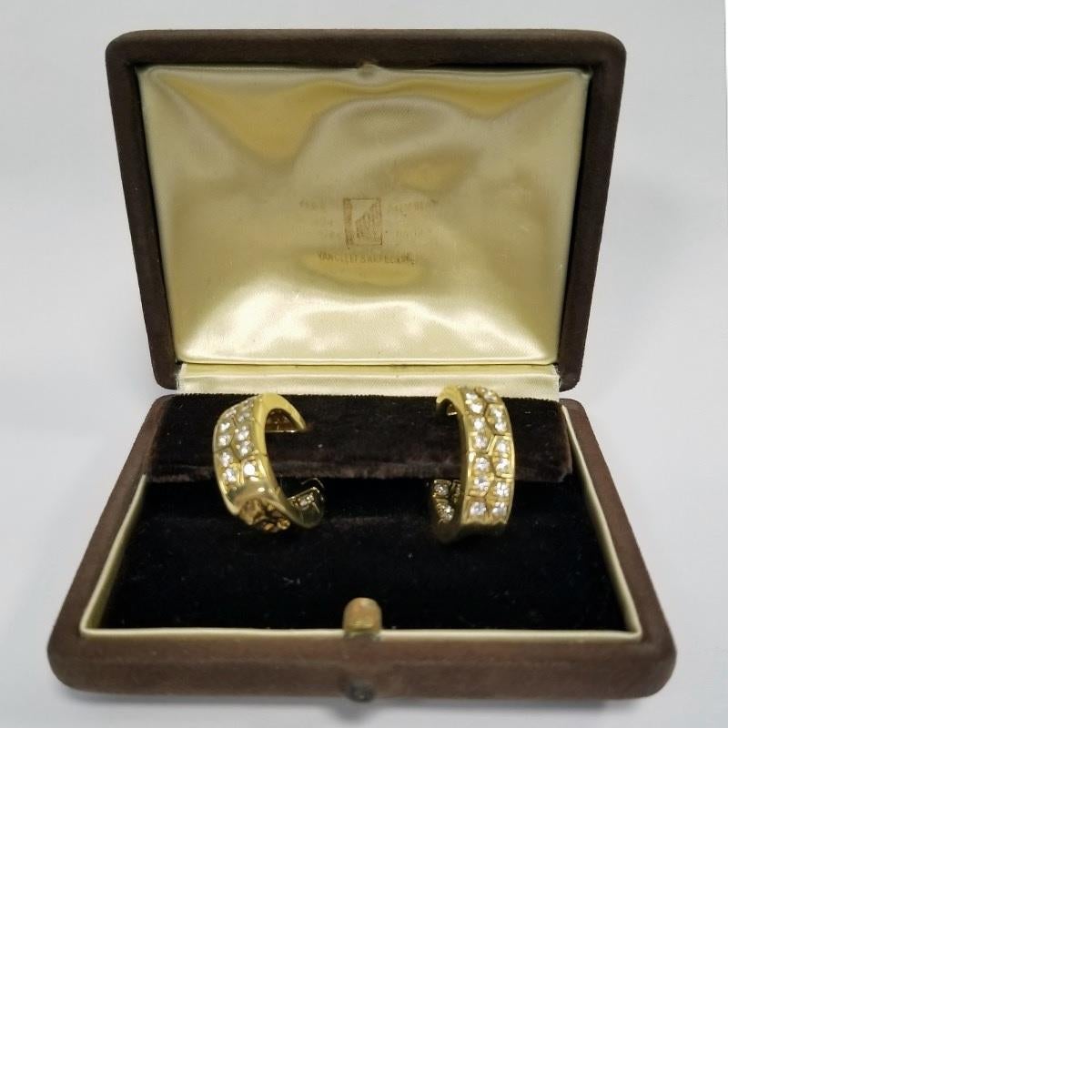Van Cleef & Arpels Paris Diamond and Gold Hoop Earrings In Excellent Condition In New York, NY