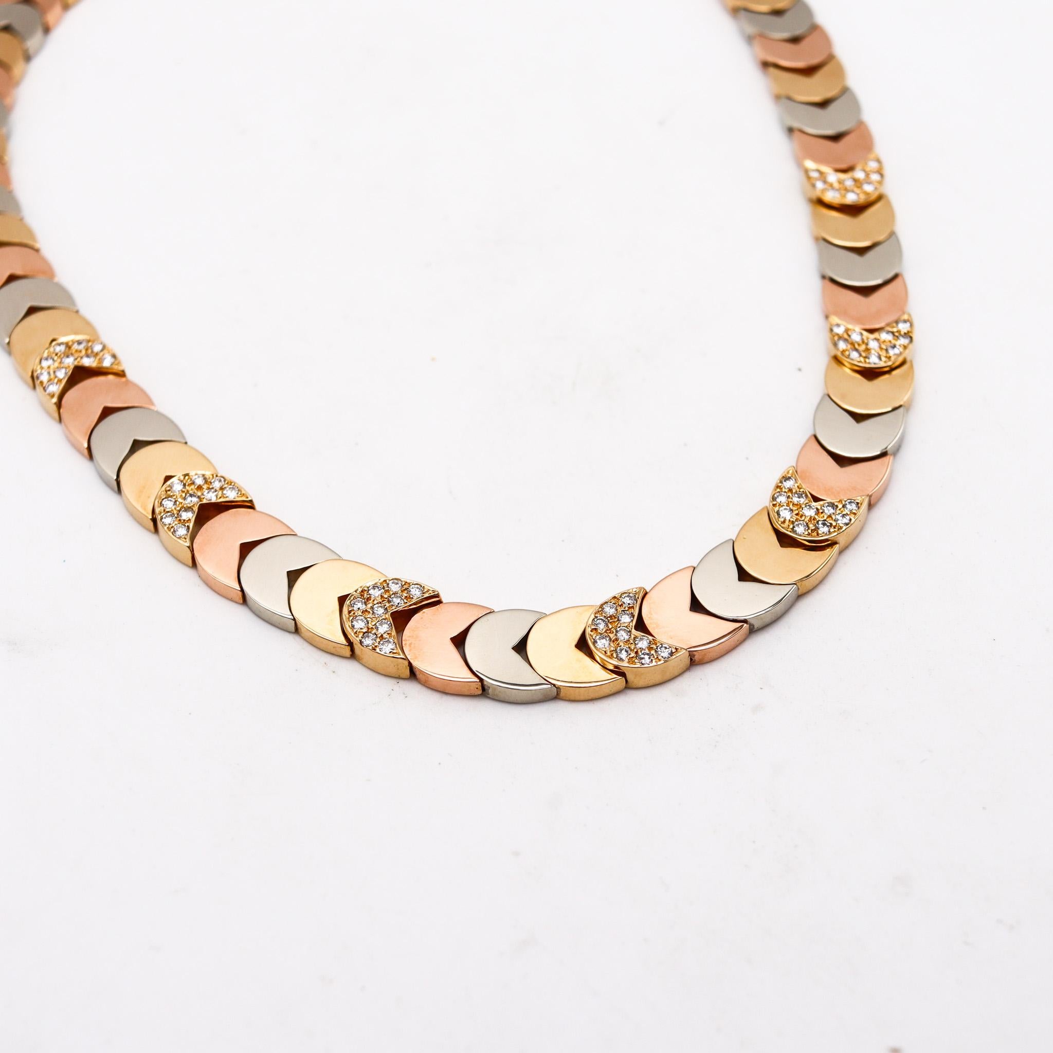 Modernist Van Cleef & Arpels Paris Diamonds Collar Necklace In Three colors 18Kt Gold For Sale