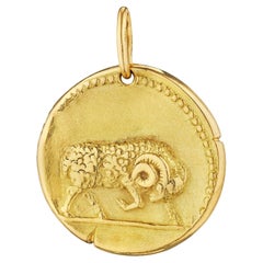 Van Cleef & Arpels Paris Georges L'Enfant Pendentif or Bélier Zodiac Moyen