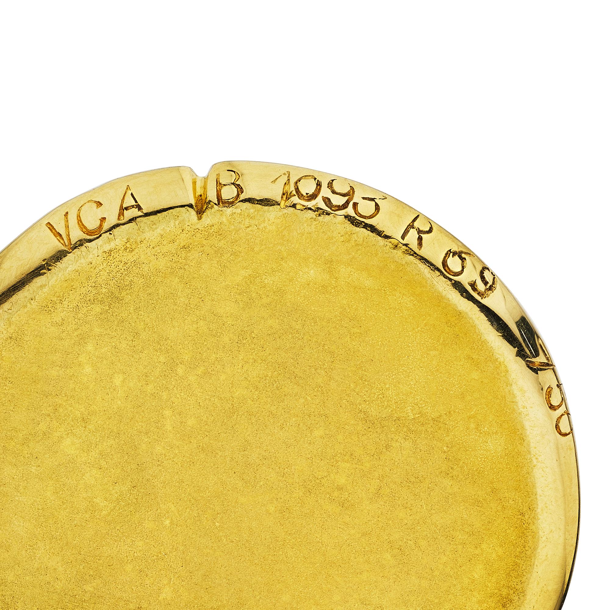 Modernista Van Cleef & Arpels Paris Georges L'Enfant Ciondolo in oro Zodiac Piccolo in vendita