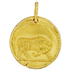 Van Cleef & Arpels París Georges L'Enfant Colgante Zodíaco Aries Oro Pequeño
