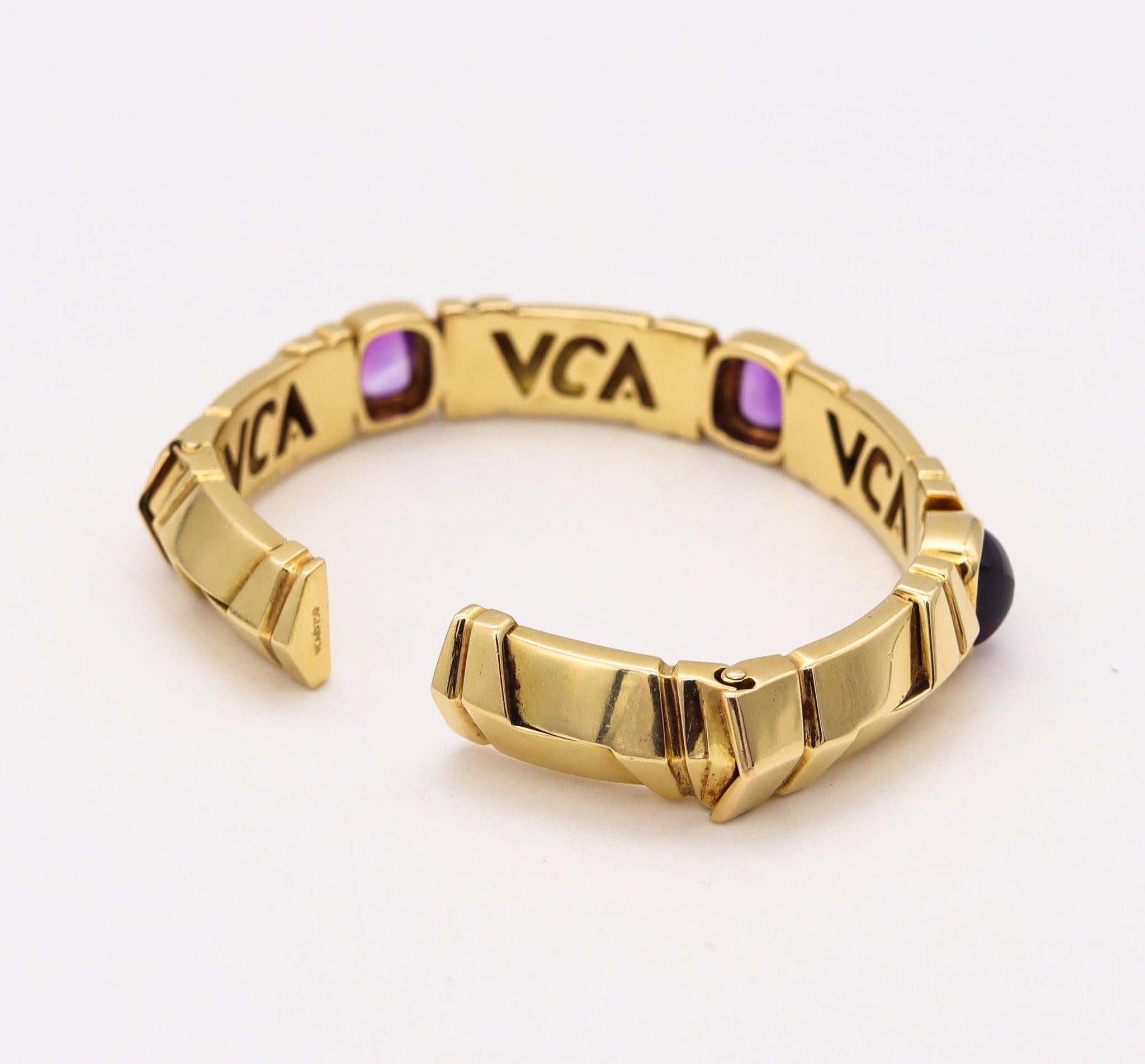 Women's VAN CLEEF & ARPELS Paris Modern Cuff Bracelet 18Kt Yellow Gold With 3 Amethysts For Sale