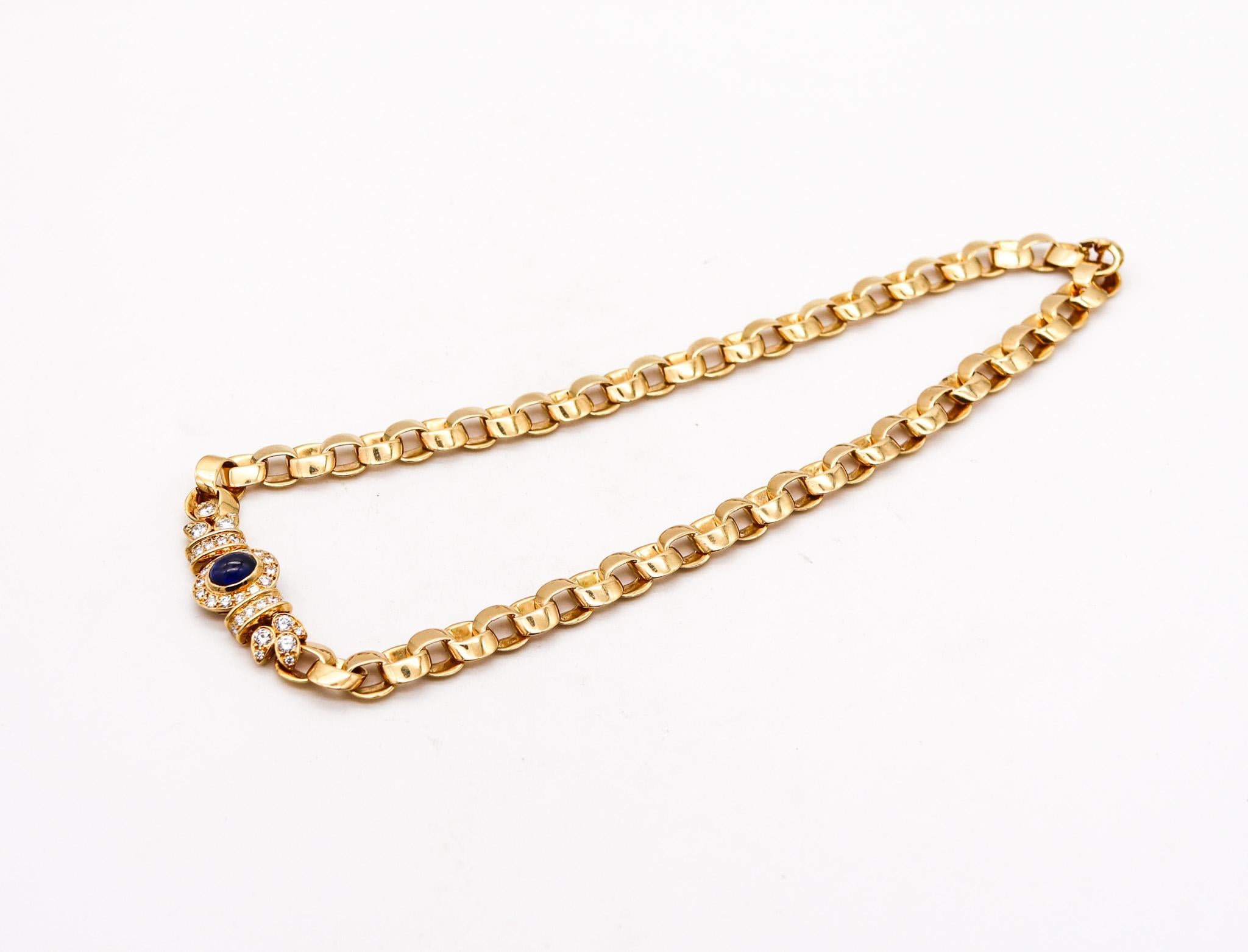 Van Cleef & Arpels Paris Necklace In 18Kt Gold With 3.63 Ctw Diamonds & Sapphire In Excellent Condition For Sale In Miami, FL