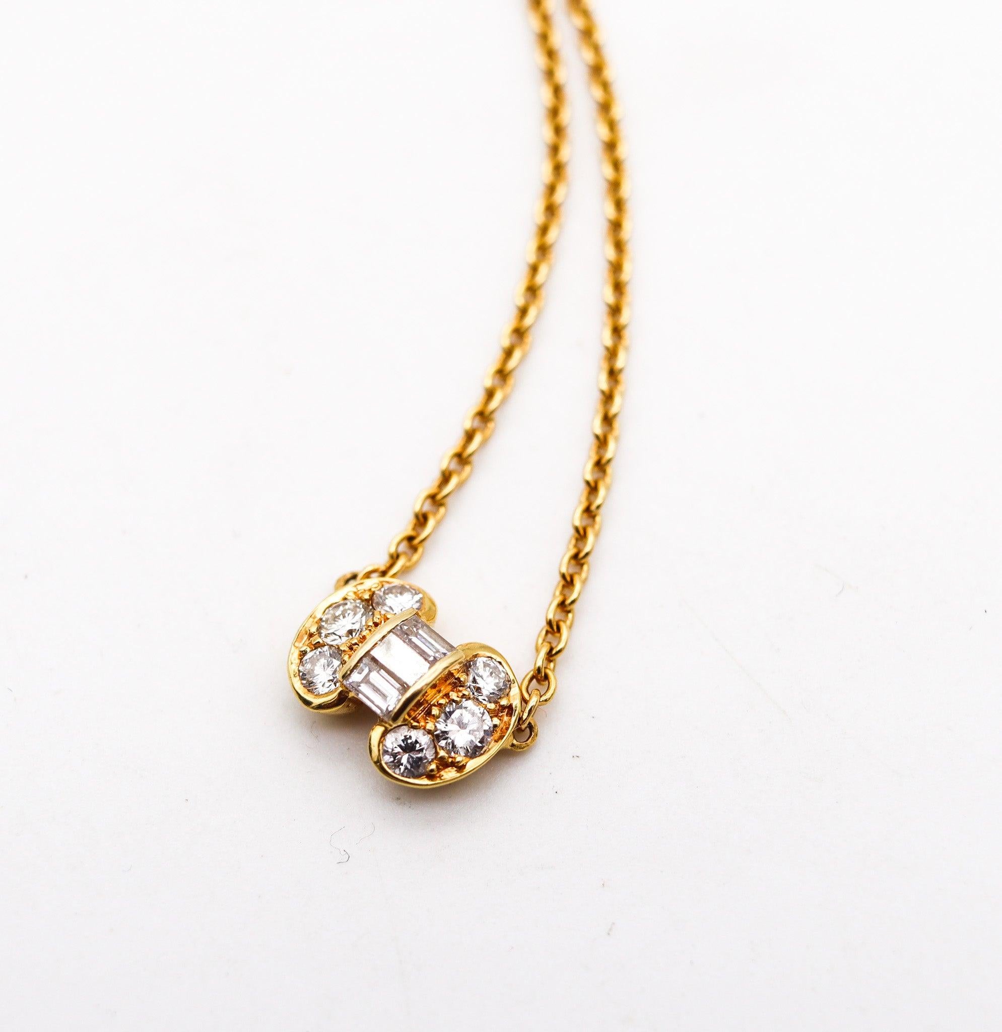 Collana Van Cleef & Arpels Paris in oro giallo 18Kt con diamanti VS In condizioni ottime in vendita a Miami, FL