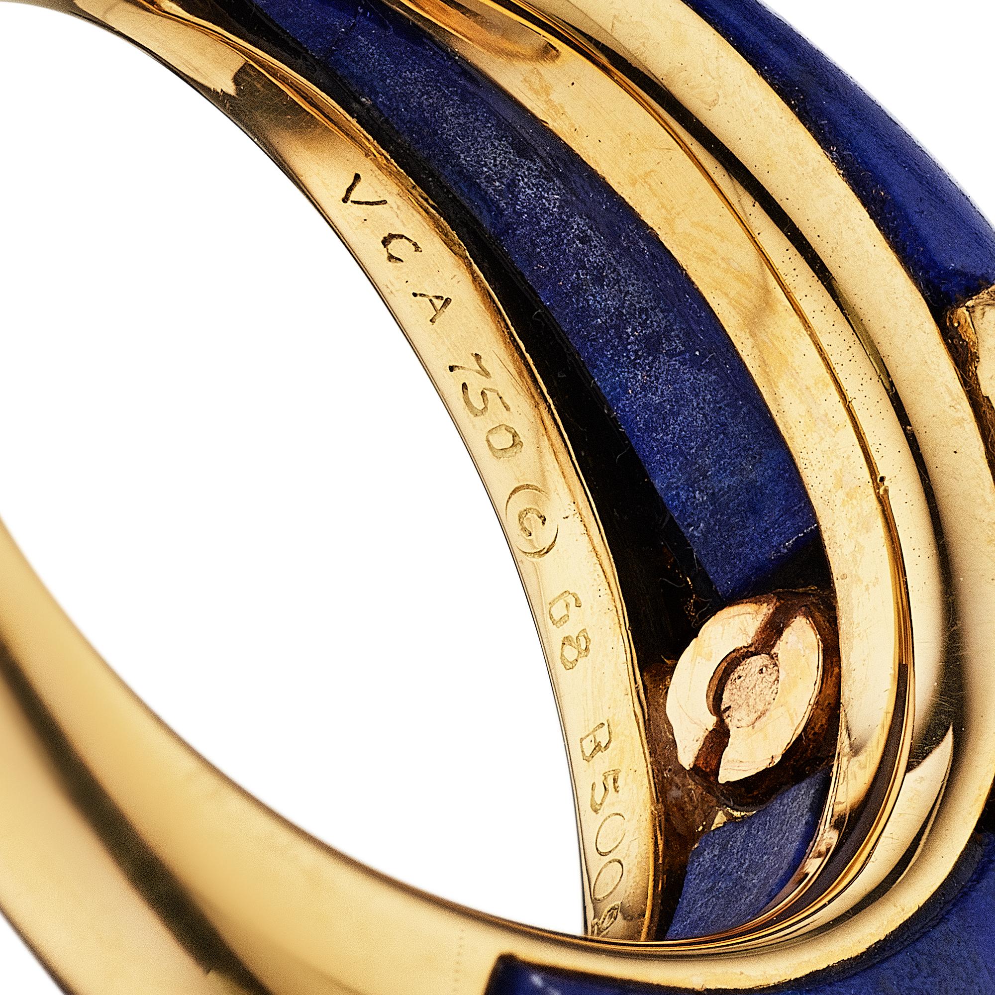 Van Cleef & Arpels Paris Philippine Diamond Gold Modernist Ring In Excellent Condition For Sale In Greenwich, CT