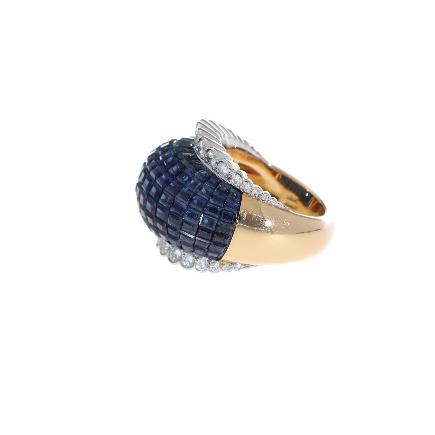 Van Cleef & Arpels Paris Vintage Invisibly Set Diamond Sapphire Large Boule Ring From Our Signed Jewels Vintage Collection.
Or jaune 18ct et platine. Entièrement signé Van Cleef & Arpels et marqué.

