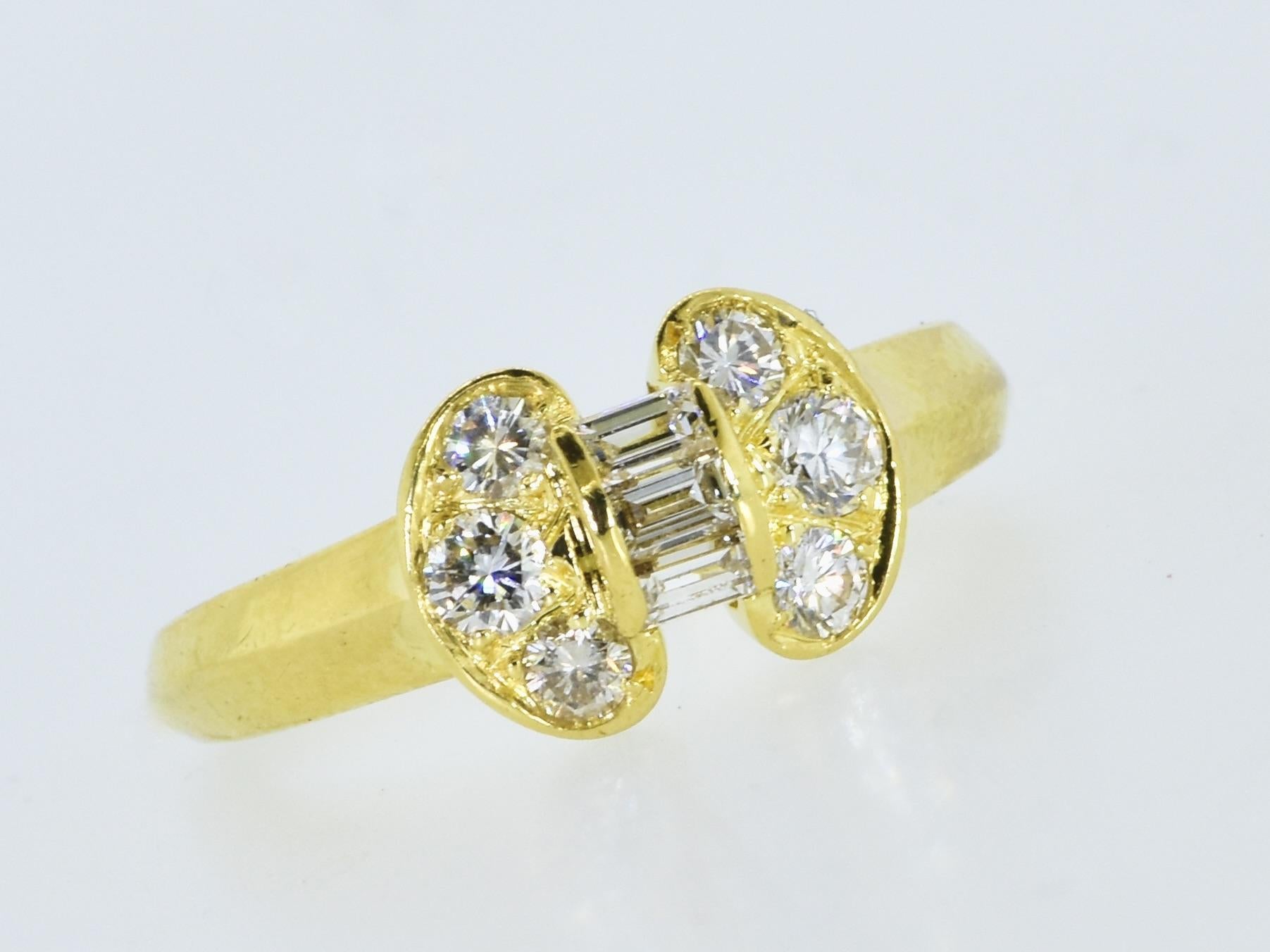 Van Cleef & Arpels, París, Anillo Celeste de diamantes blancos y oro amarillo de 18 quilates en venta 2