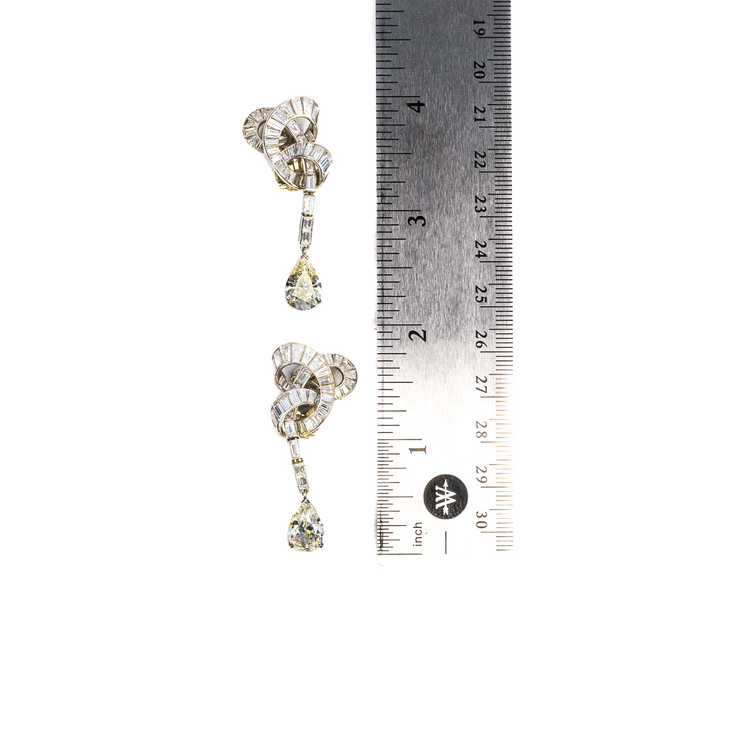Modern Van Cleef & Arpels Pear Shape Diamond Earrings For Sale