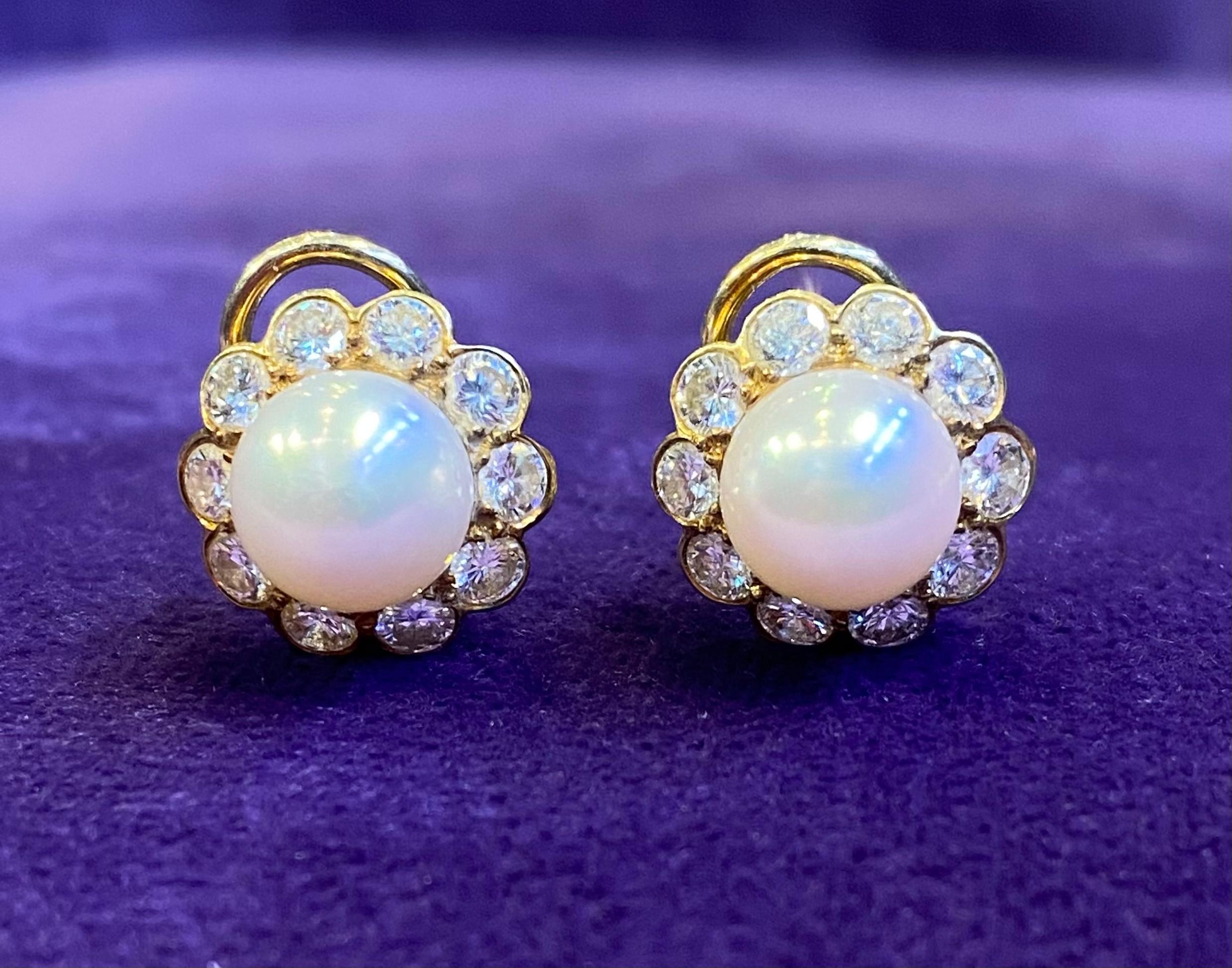 Van Cleef & Arpels Pearl & Diamond Earrings For Sale 3