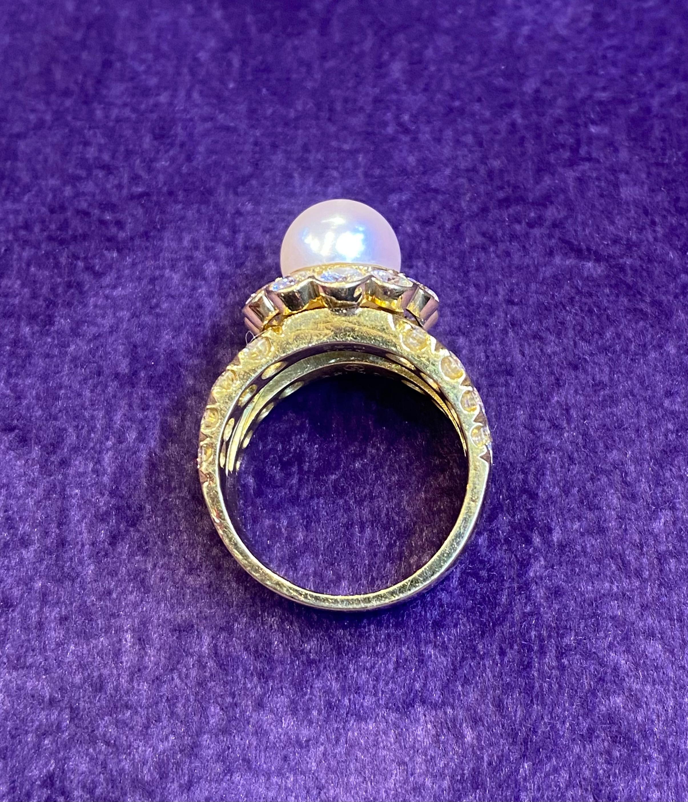 Van Cleef & Arpels Pearl & Diamond Ring  For Sale 4