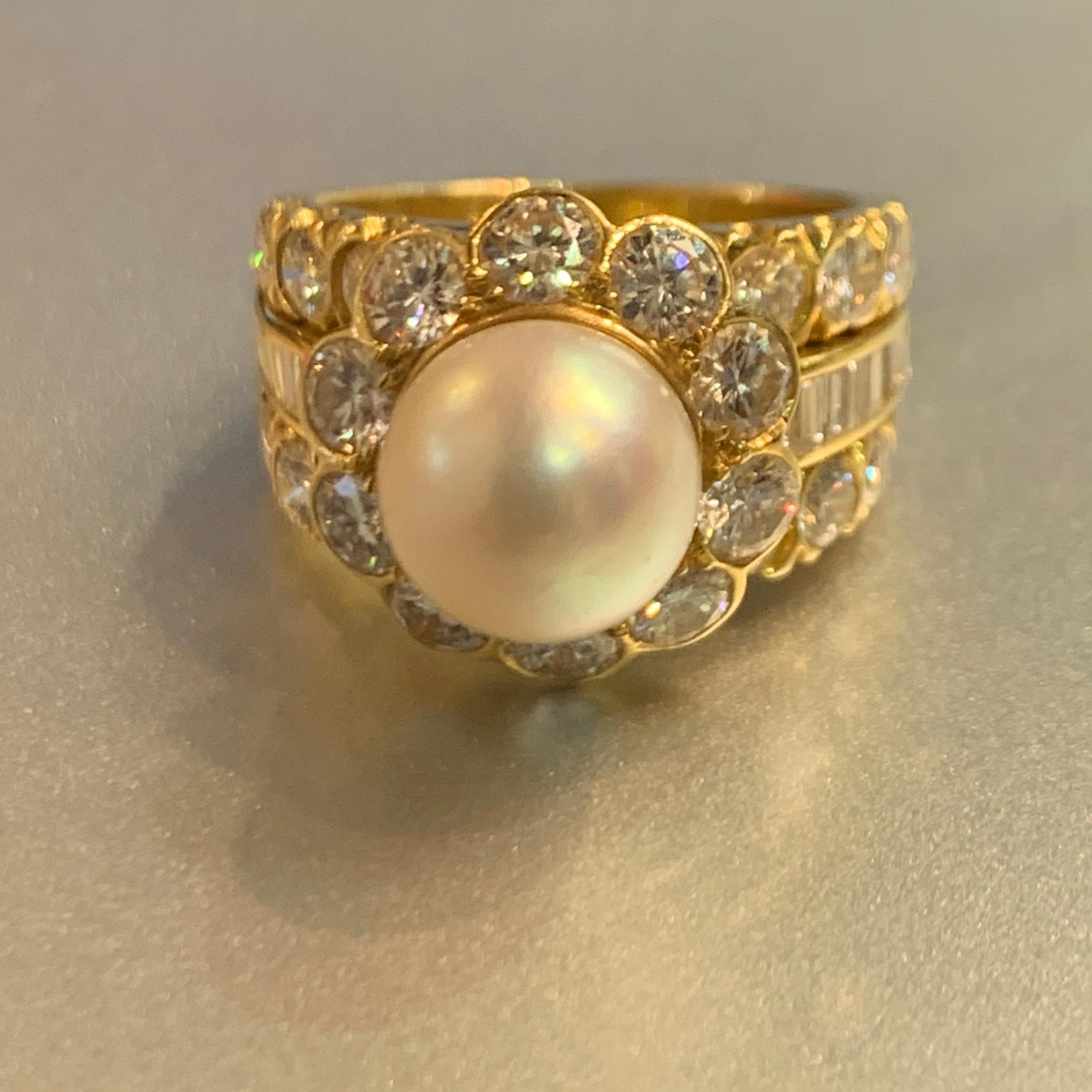 Van Cleef & Arpels Bague en perles et diamants  en vente 1