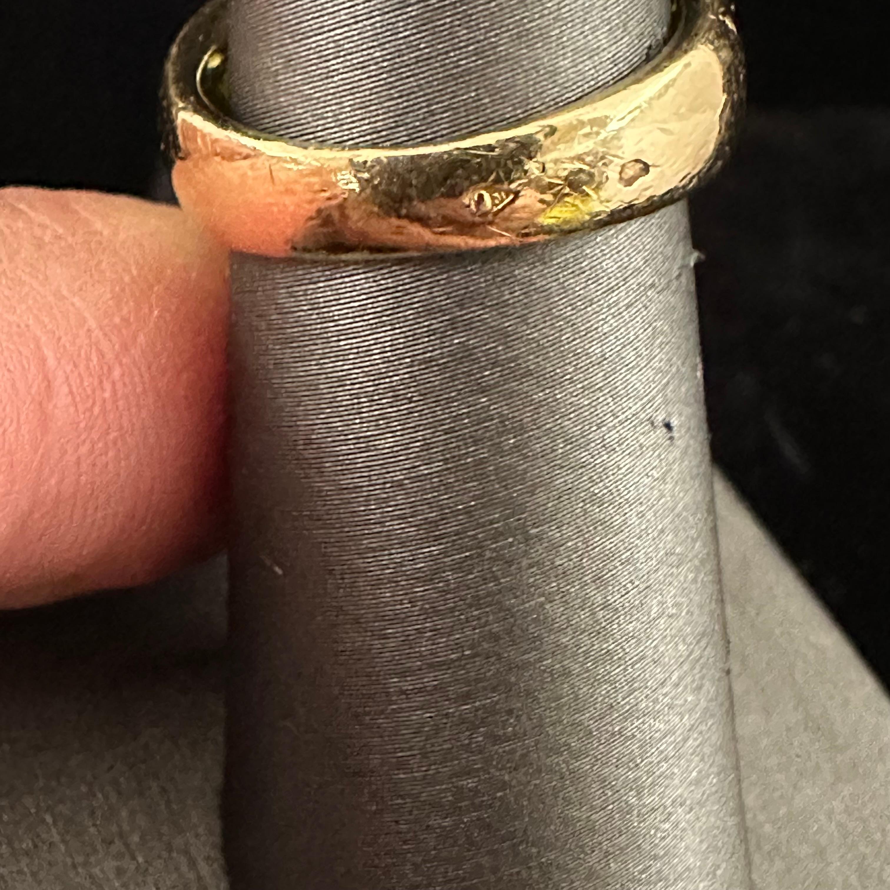 Van Cleef & Arpels Peridot 18k Gold Ring For Sale 2