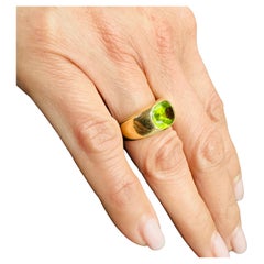 Van Cleef & Arpels 18 Karat Goldring mit Peridot