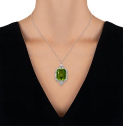 Van Cleef & Arpels Peridot Pendant, 25.85 Carats