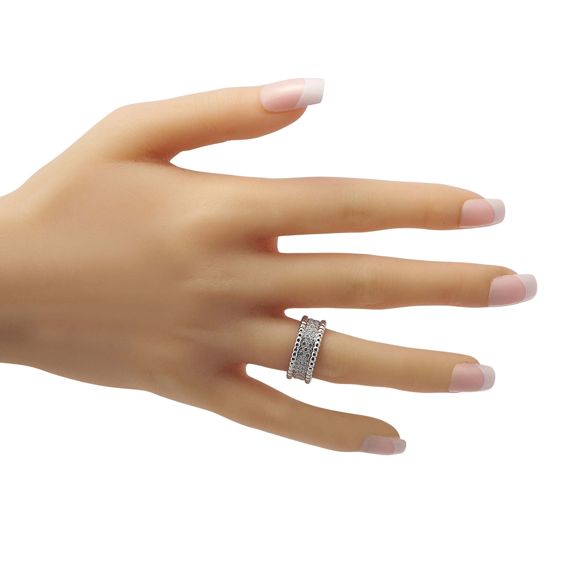Van Cleef & Arpels Perle 18K Weißgold 1,16 Karat Diamant 3-reihiger Ring (Rundschliff) im Angebot