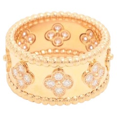 Van Cleef & Arpels Perlée Clover 18K Rose Gold Rind Size 54 W/Box